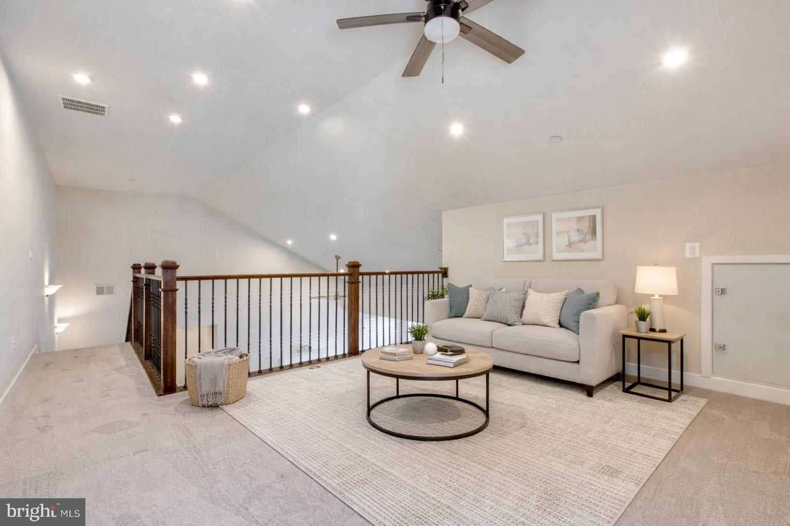 ELLICOTTS RETREAT - Residential