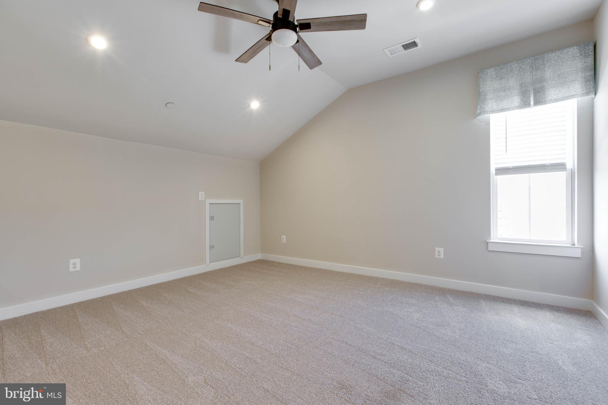 ELLICOTTS RETREAT - Residential