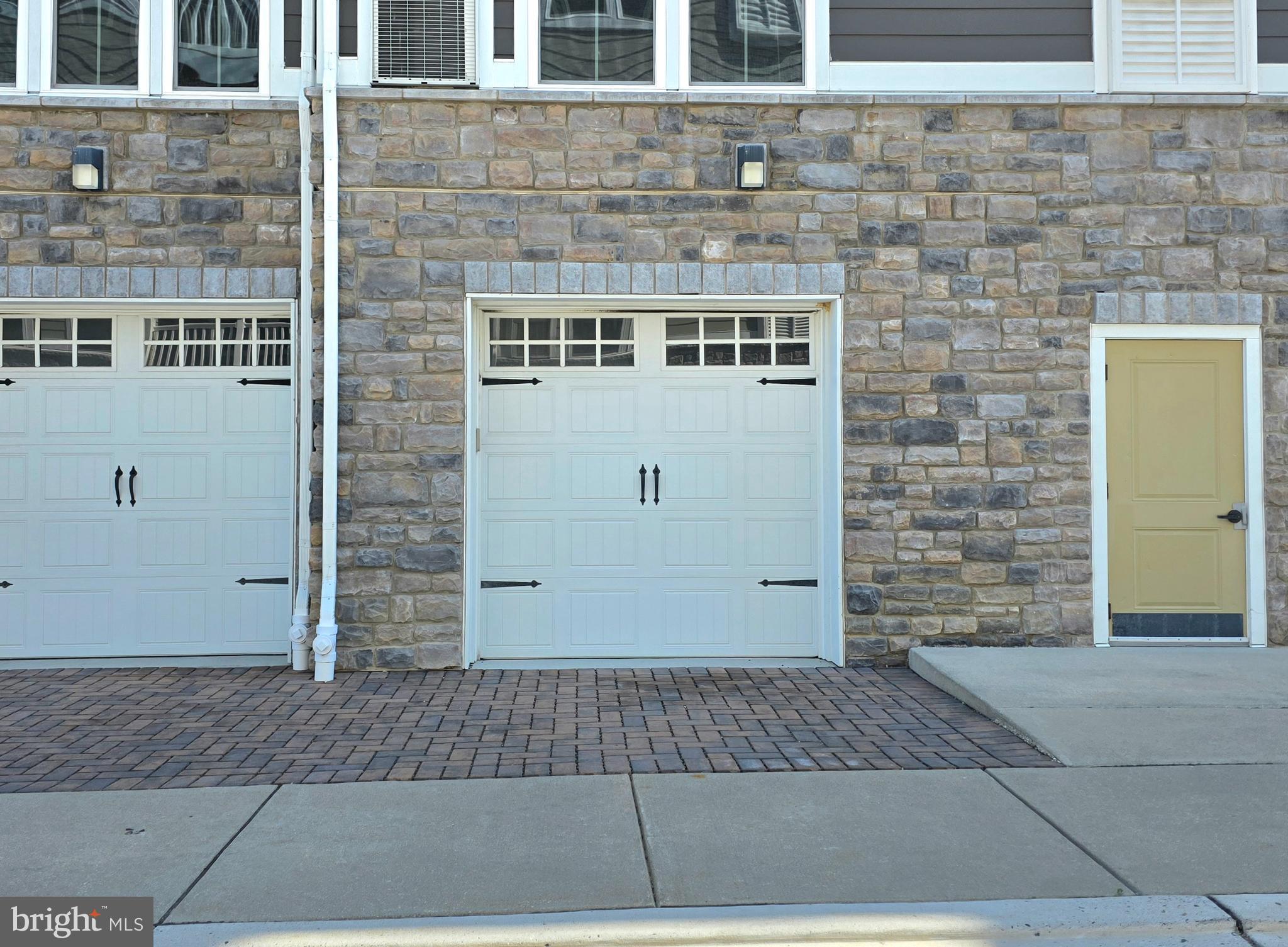 ELLICOTTS RETREAT - Residential