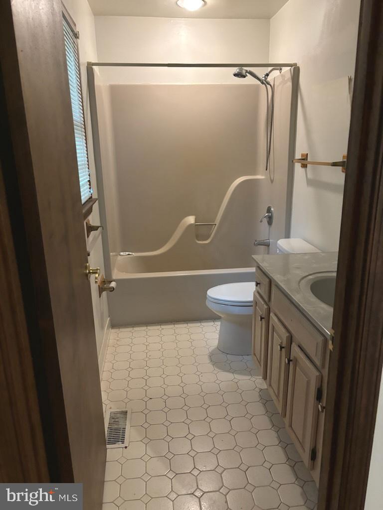 HILLSMERE SHORES - Residential