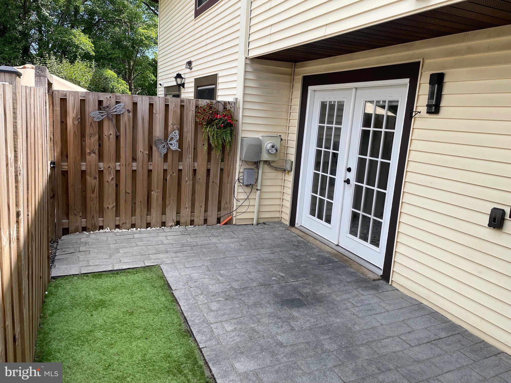 2533 FOX RIDGE COURT