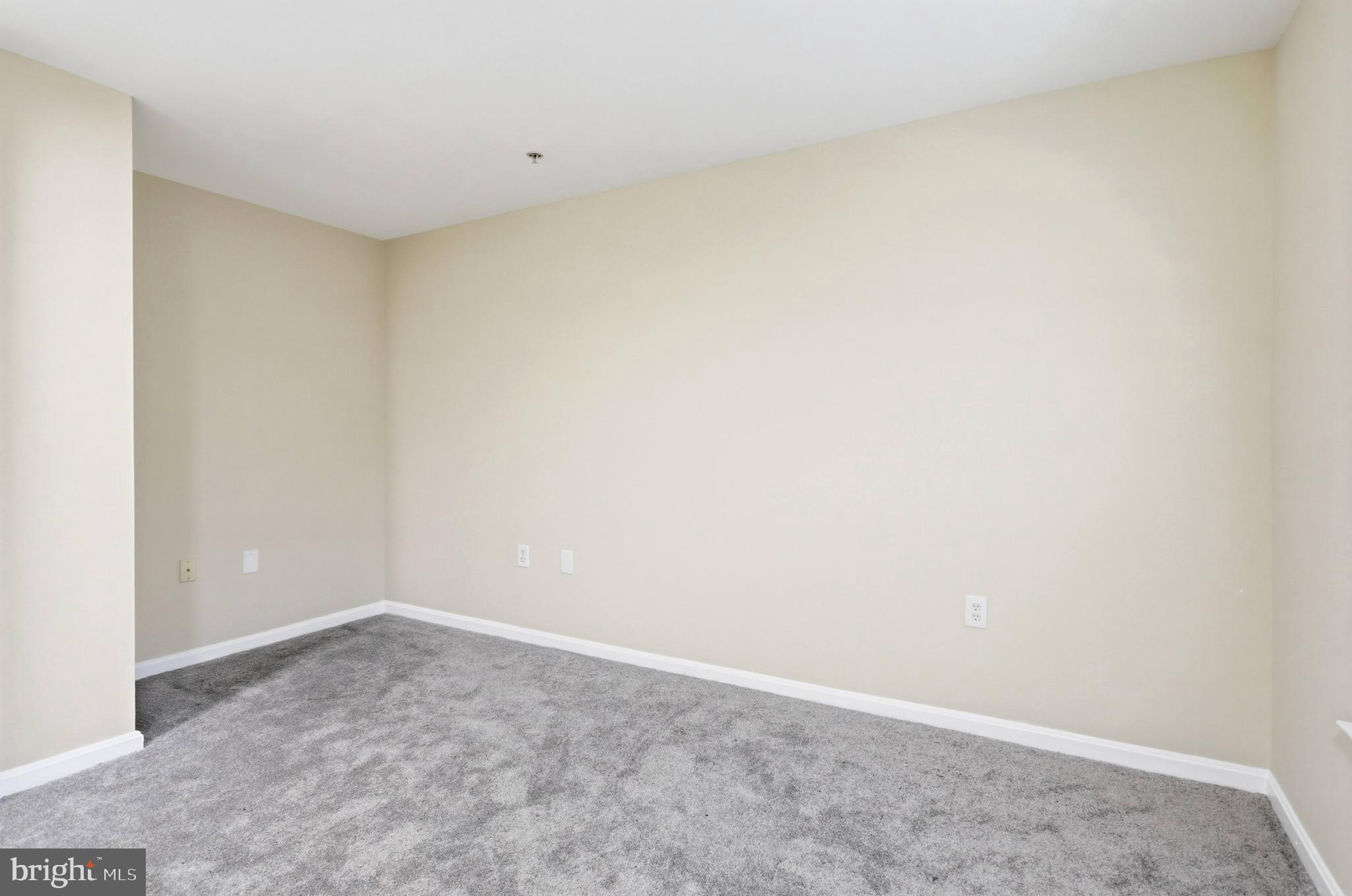 PARKSIDE AT ASHBURN - Residential