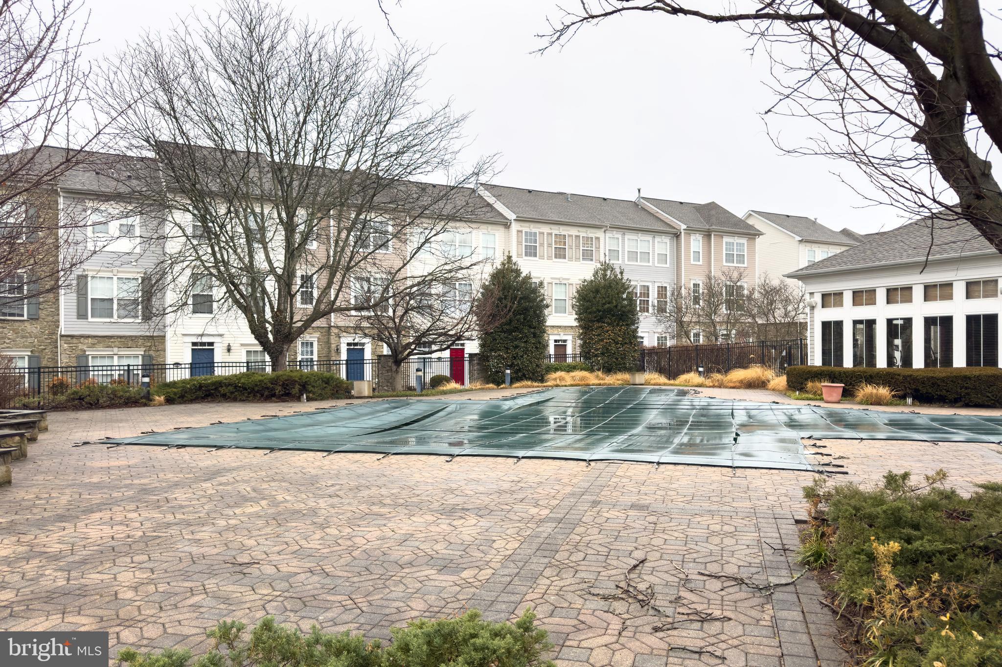 PARKSIDE AT ASHBURN - Residential