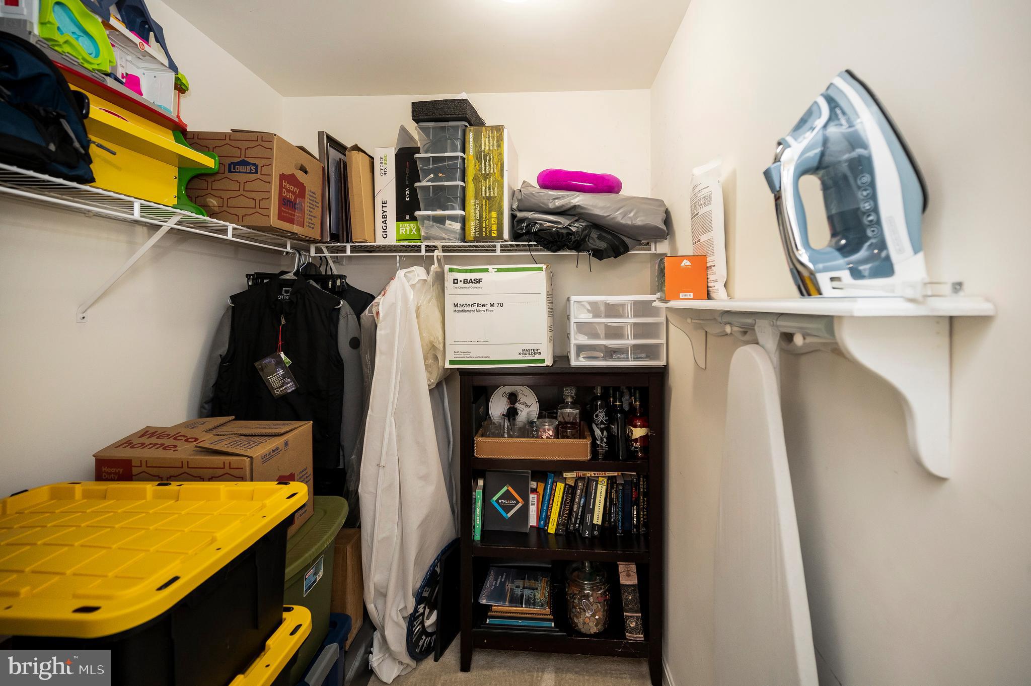 ENGLAND RUN NORTH - Residential