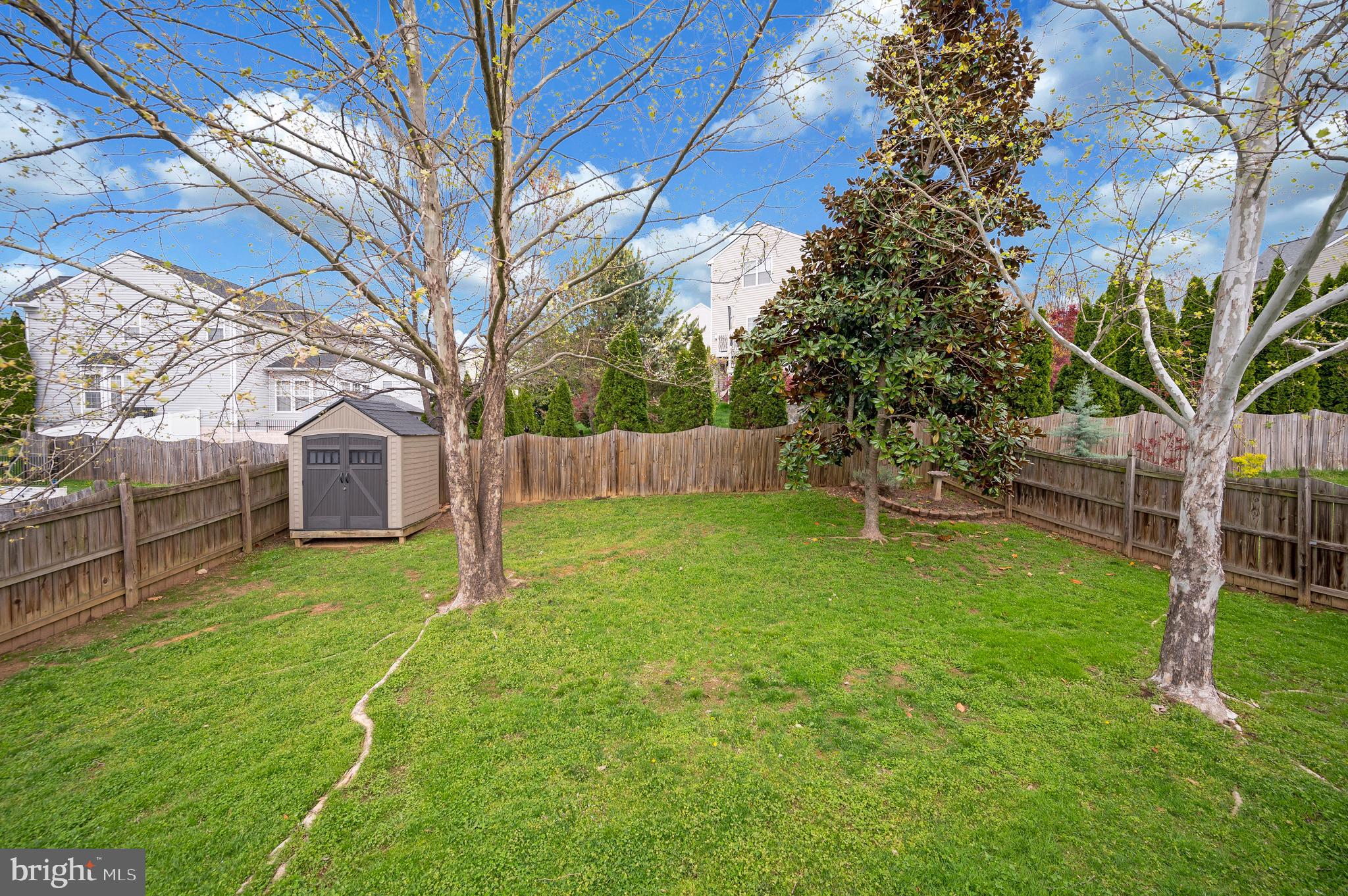 ENGLAND RUN NORTH - Residential