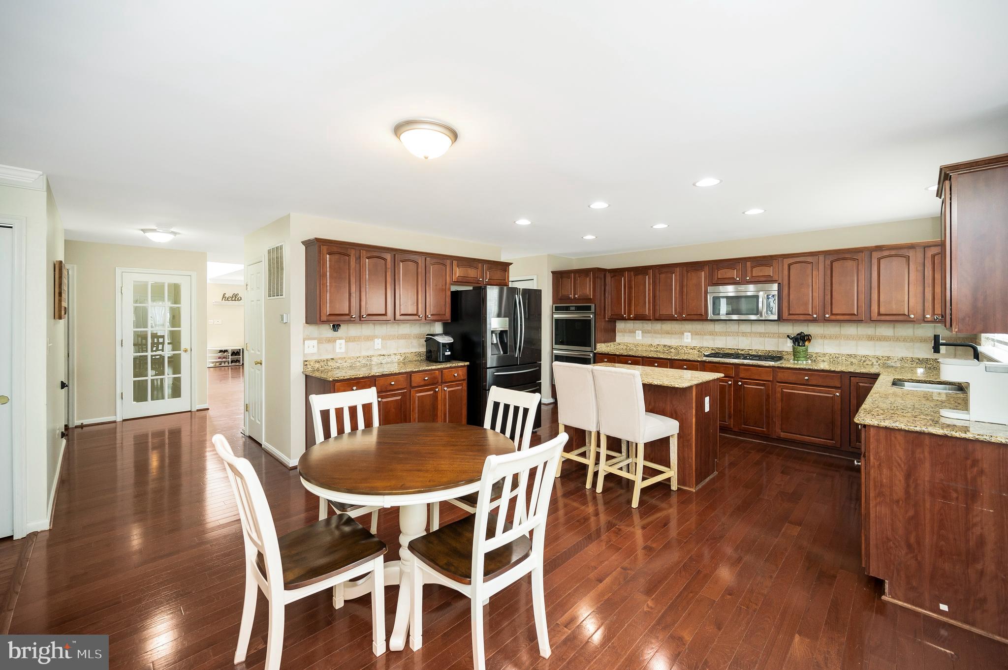 ENGLAND RUN NORTH - Residential