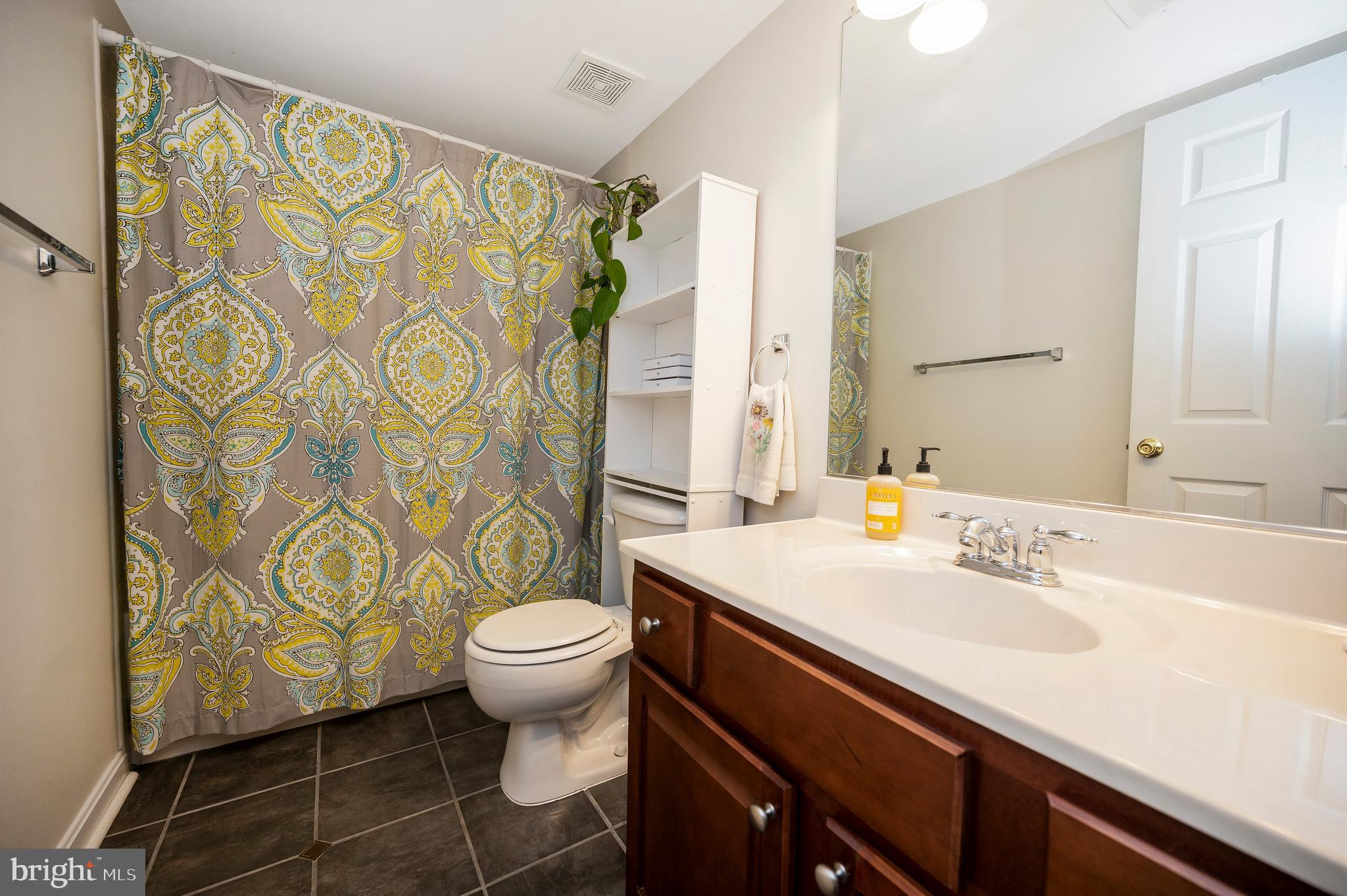 ENGLAND RUN NORTH - Residential