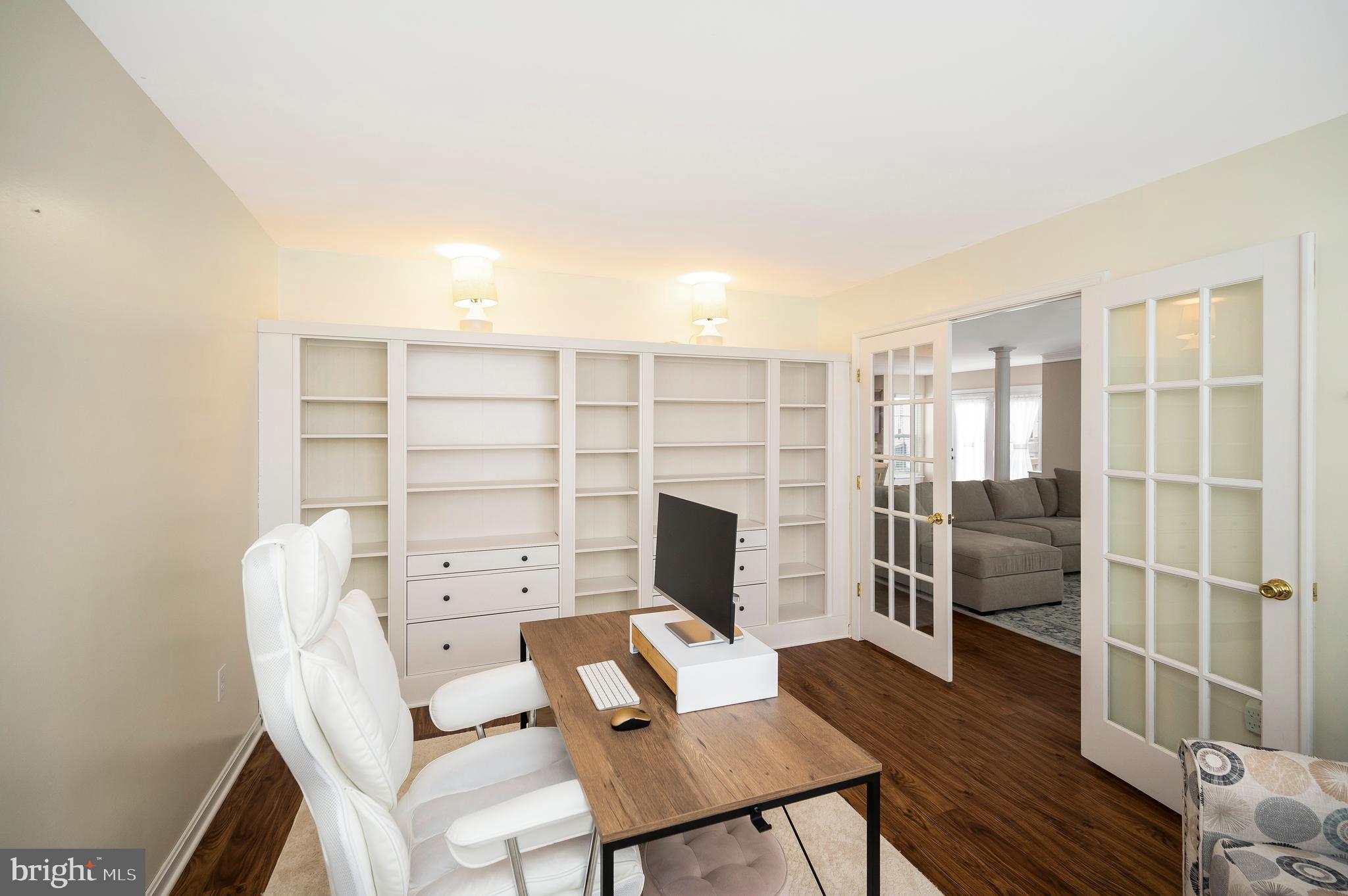 ENGLAND RUN NORTH - Residential