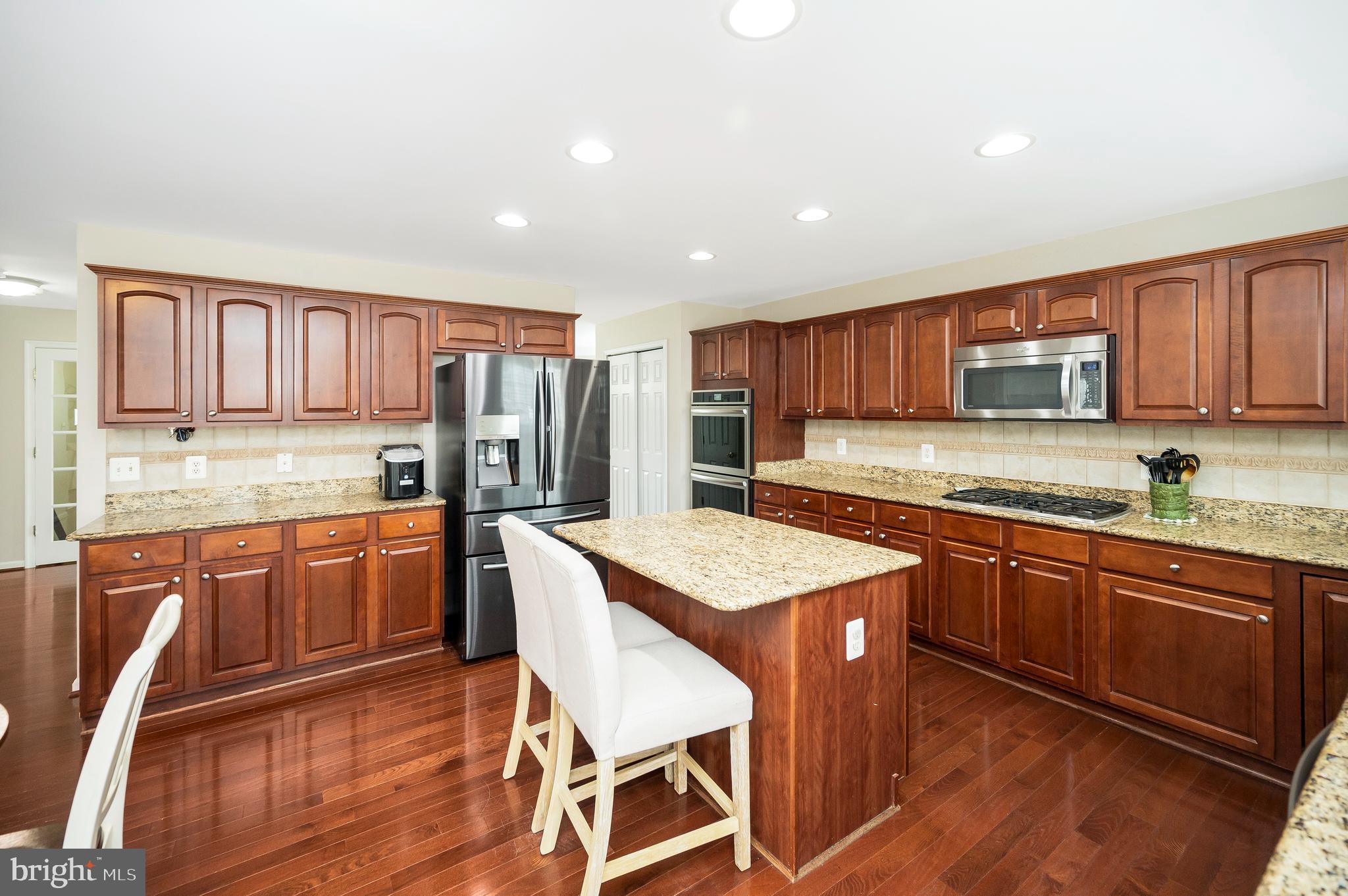 ENGLAND RUN NORTH - Residential