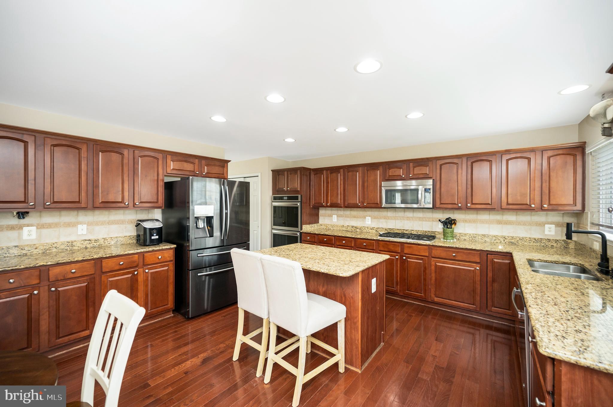 ENGLAND RUN NORTH - Residential