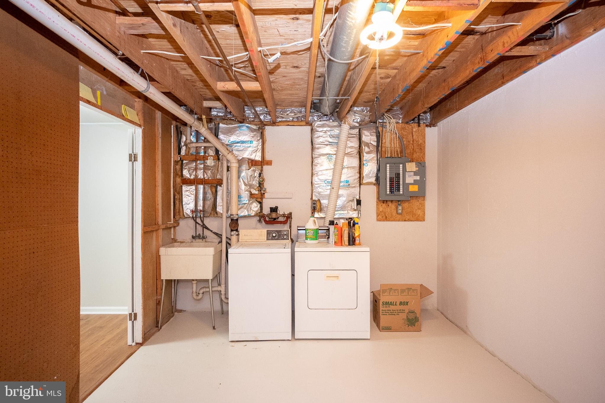 HUNTERS WOODS - Residential