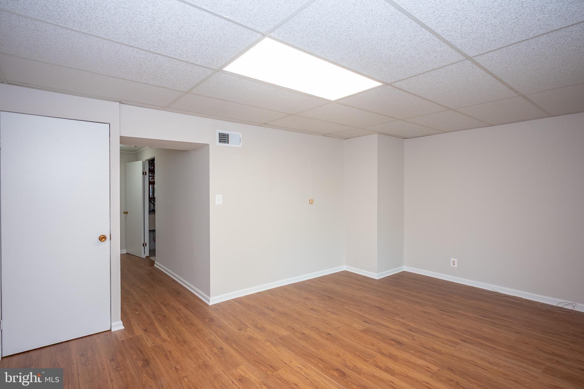 HUNTERS WOODS - Residential