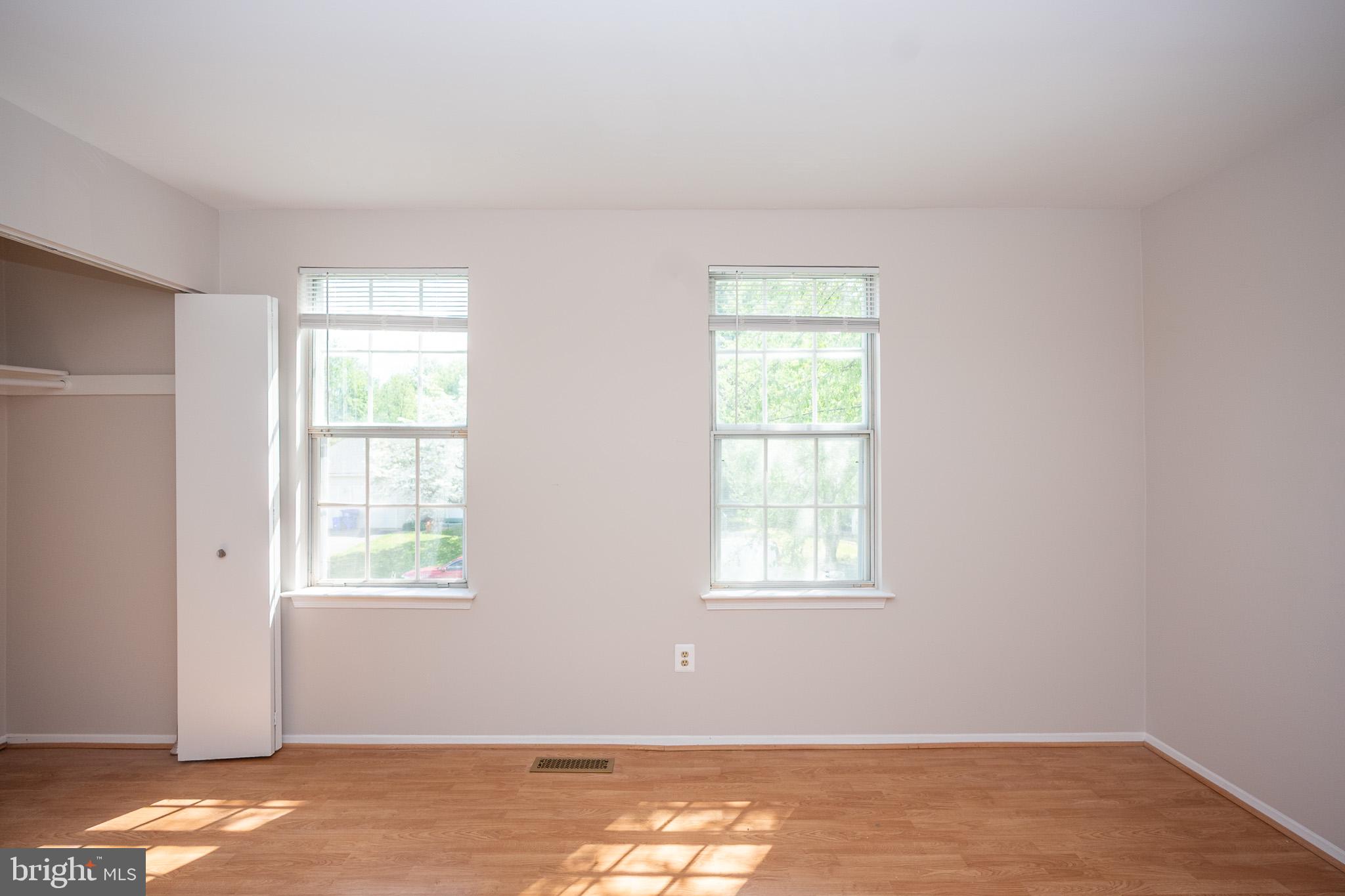 HUNTERS WOODS - Residential