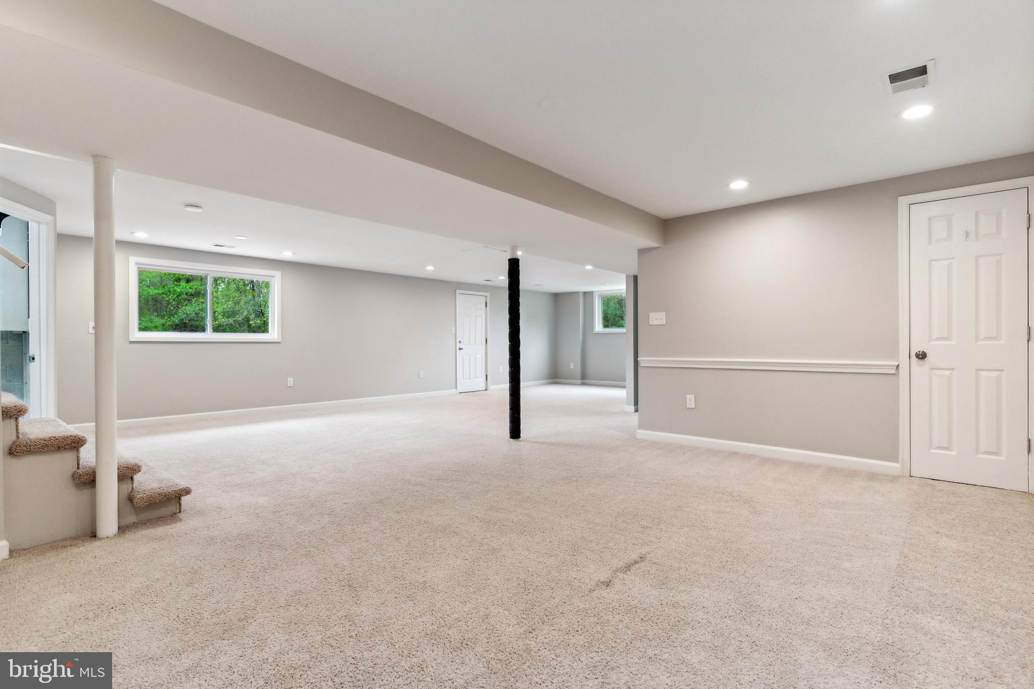 WEST LAUREL ACRES - Residential