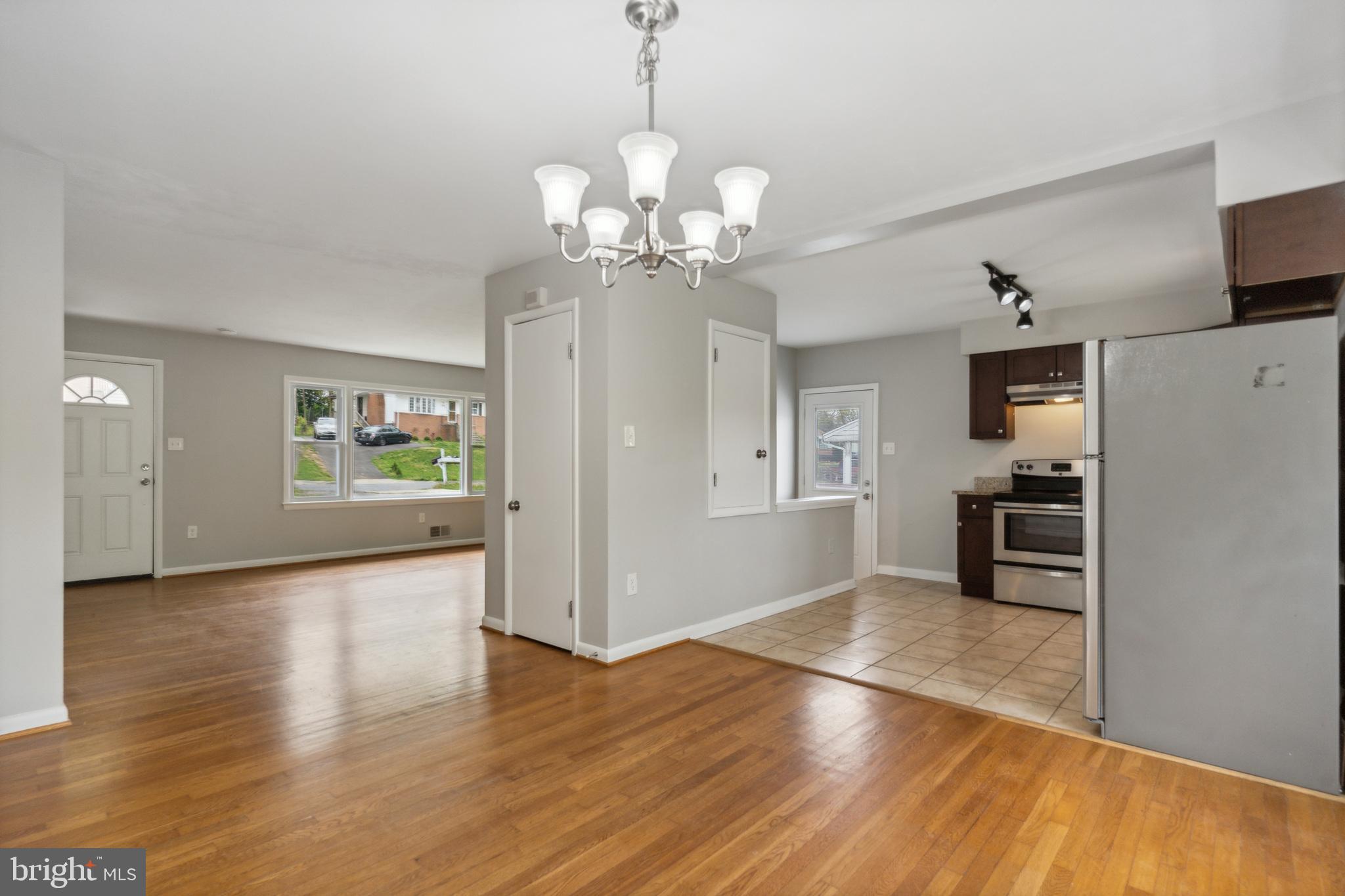 WEST LAUREL ACRES - Residential