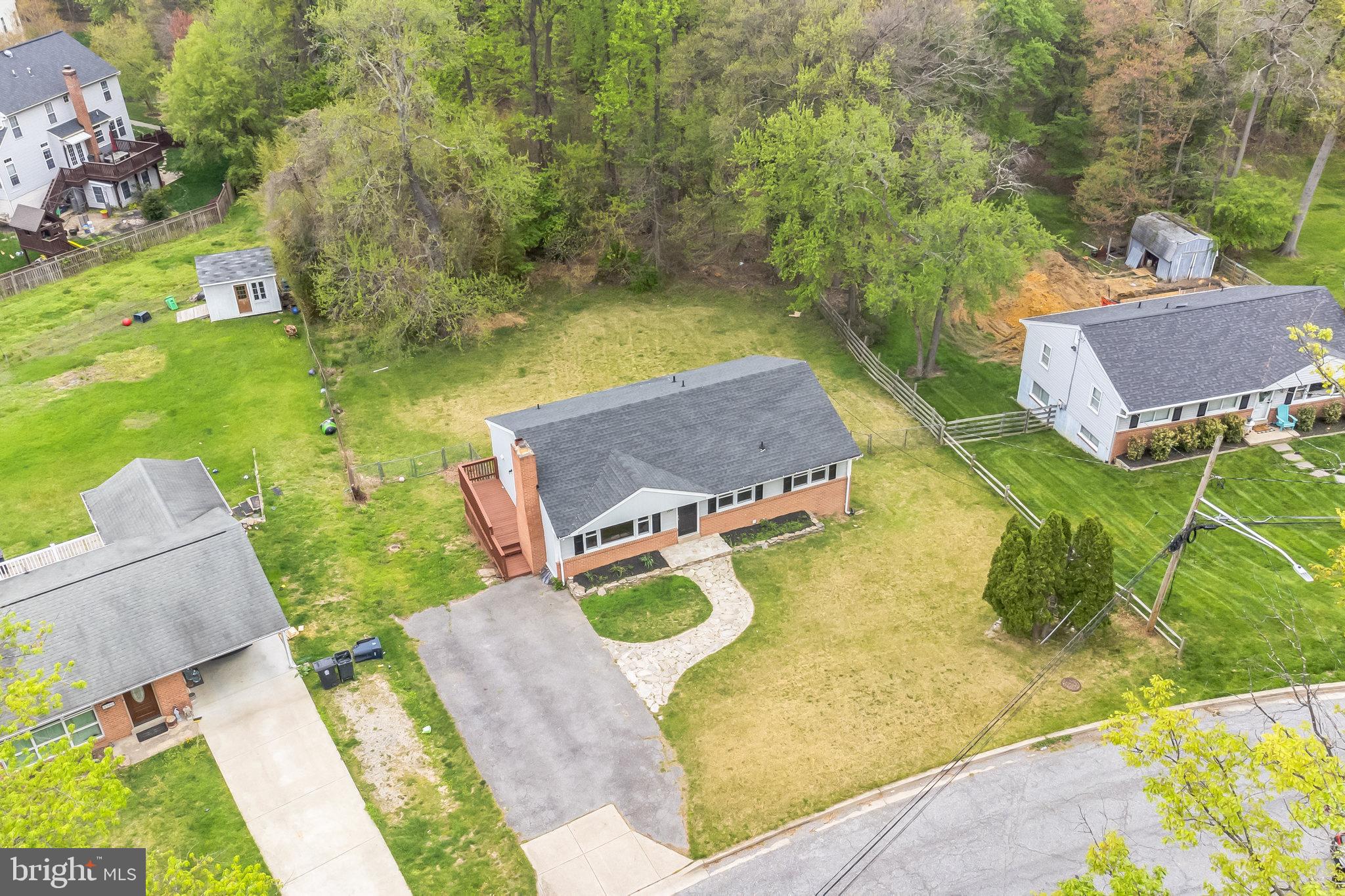 WEST LAUREL ACRES - Residential