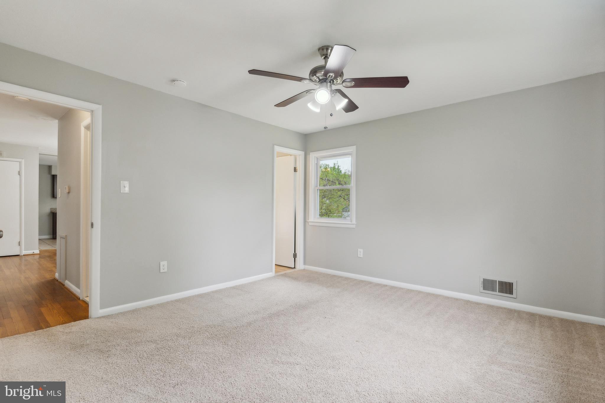 WEST LAUREL ACRES - Residential