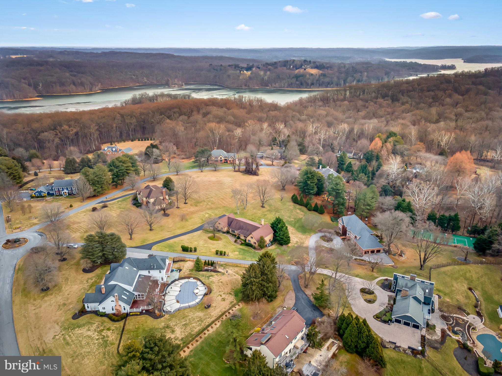 OVERLOOK - Residential