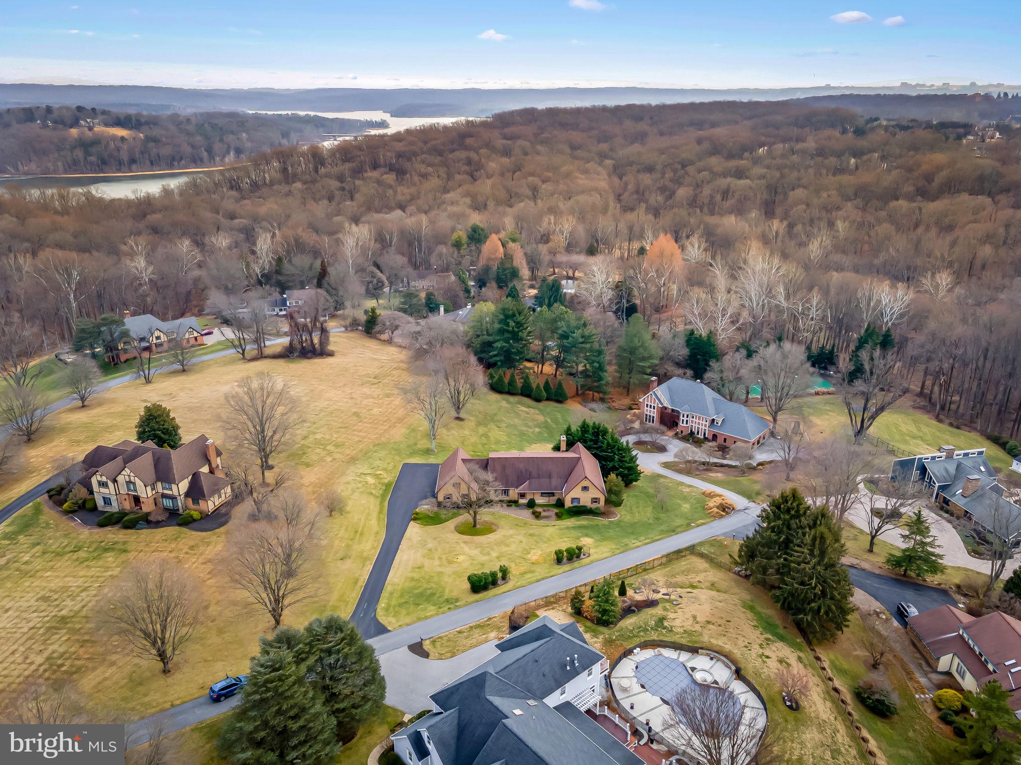 OVERLOOK - Residential