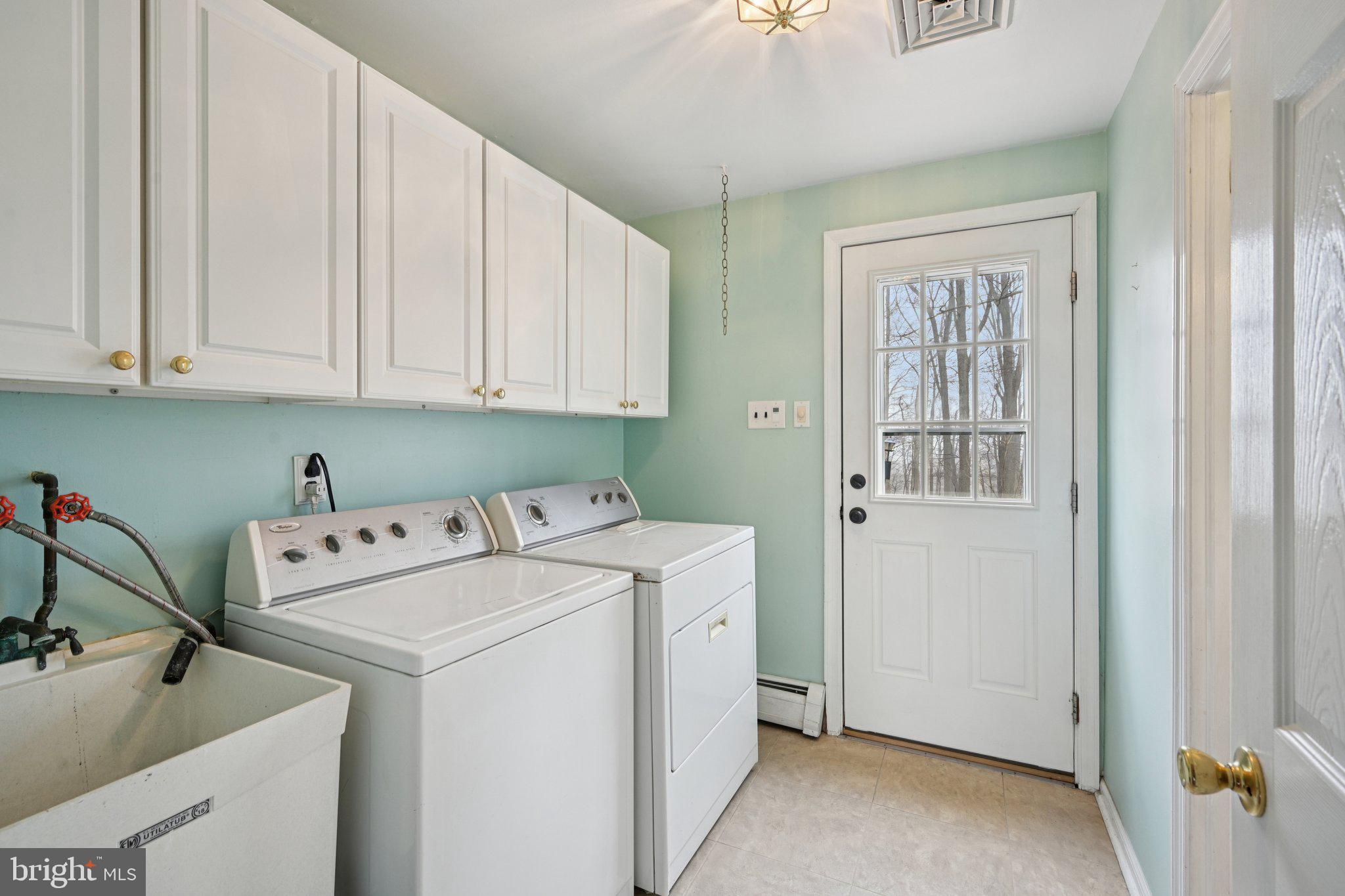 WHITFORD HILLS - Residential