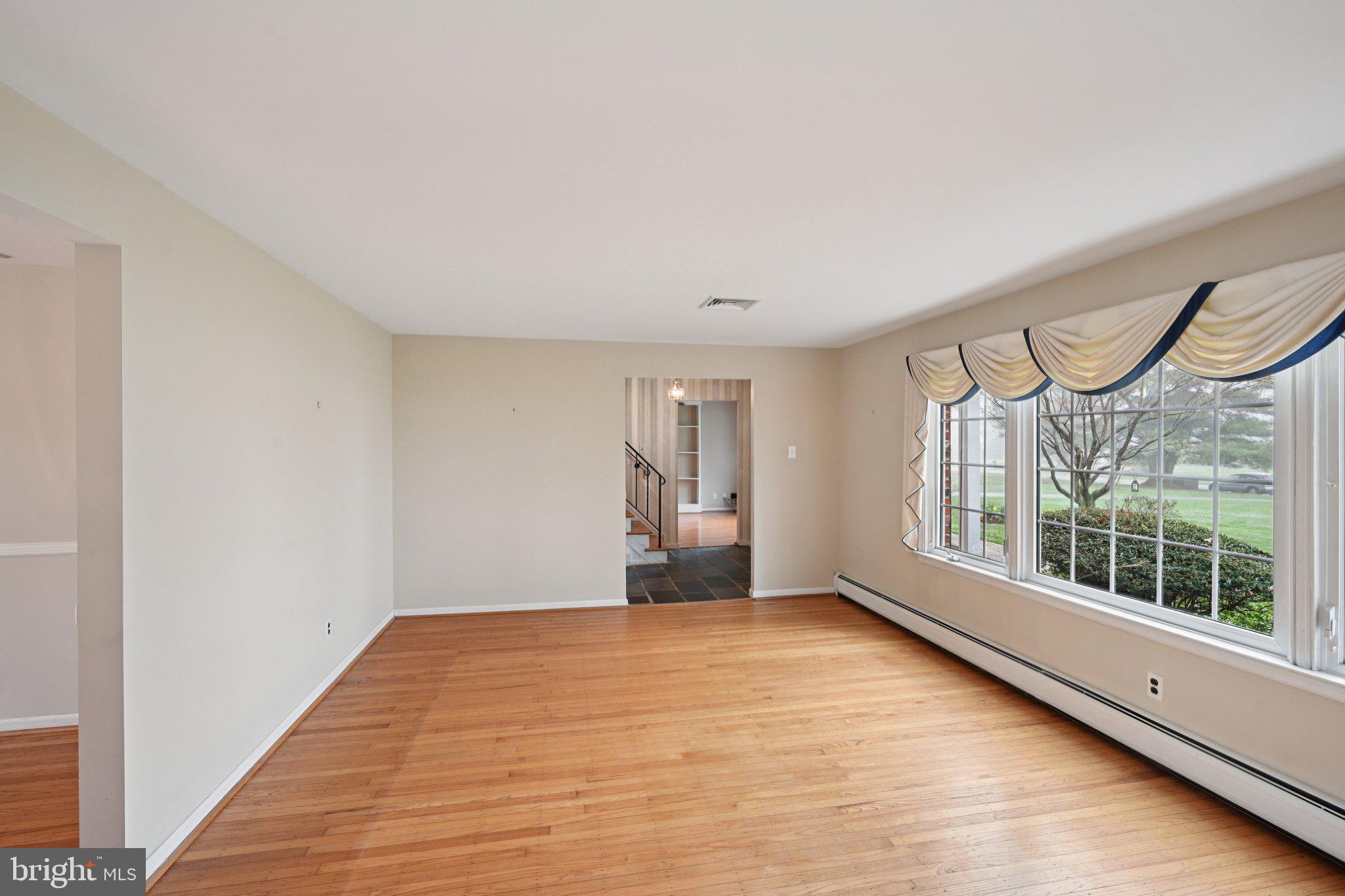 WHITFORD HILLS - Residential