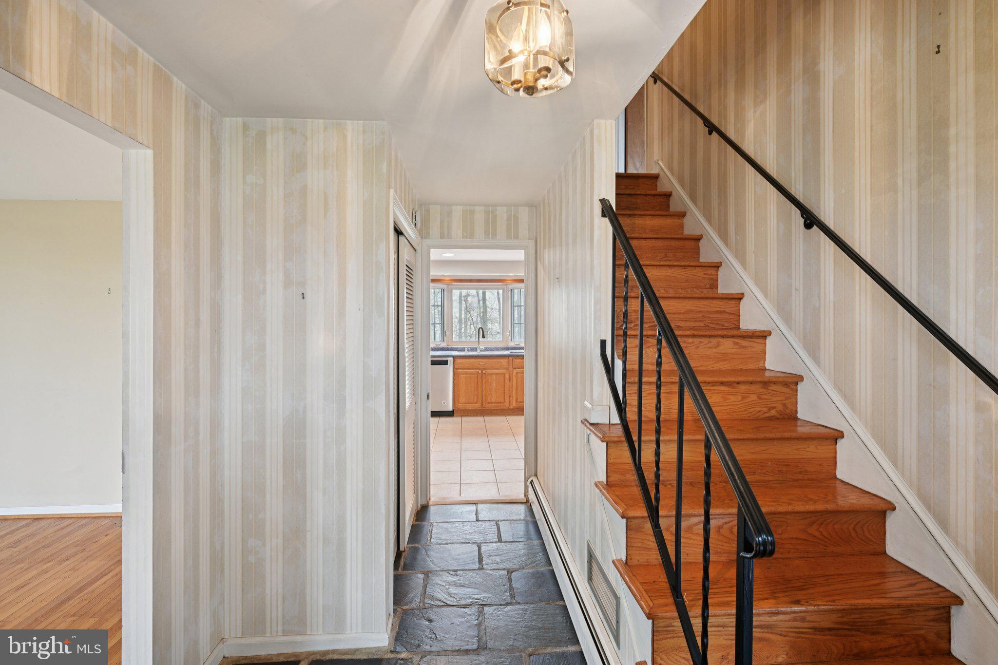 WHITFORD HILLS - Residential