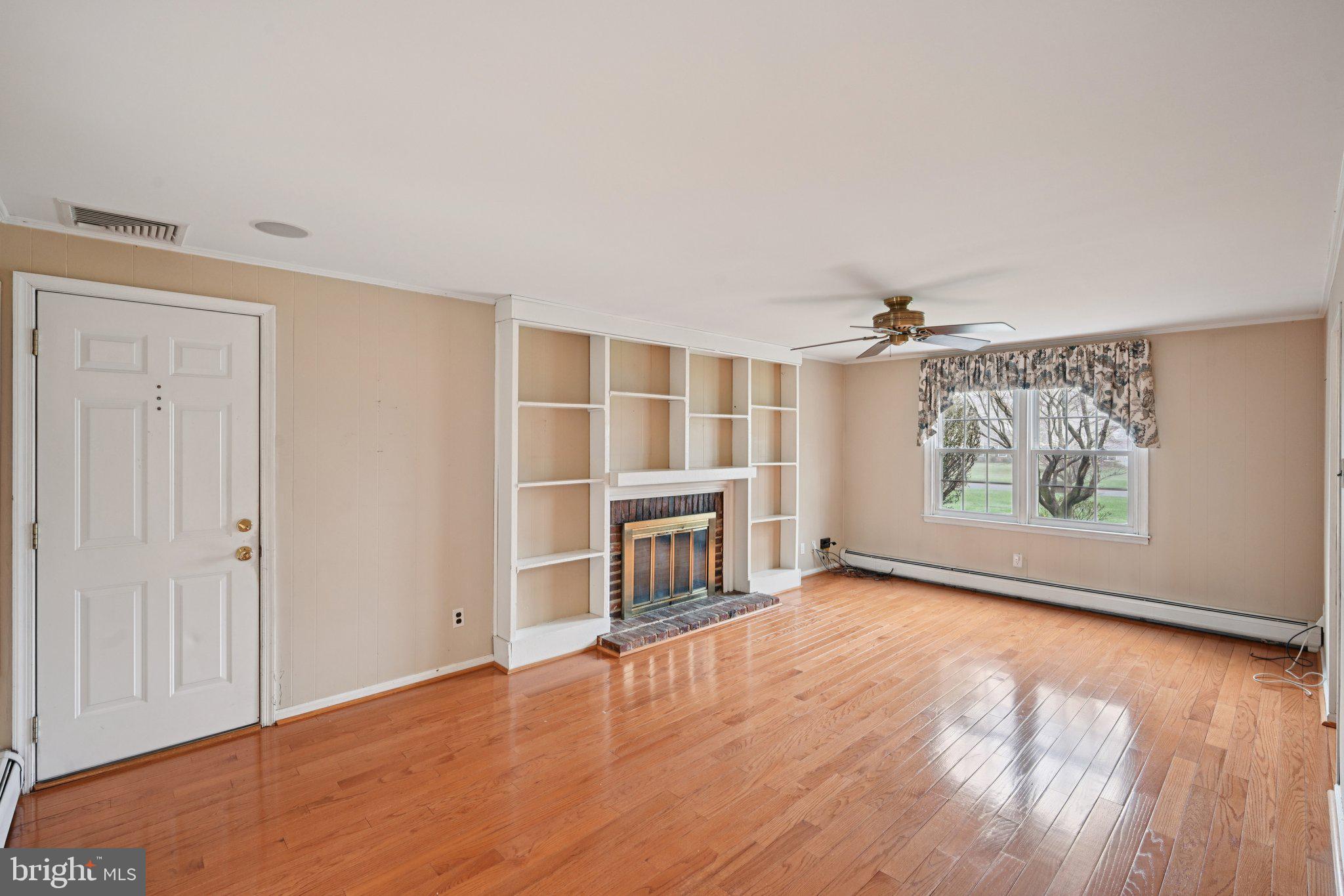 WHITFORD HILLS - Residential