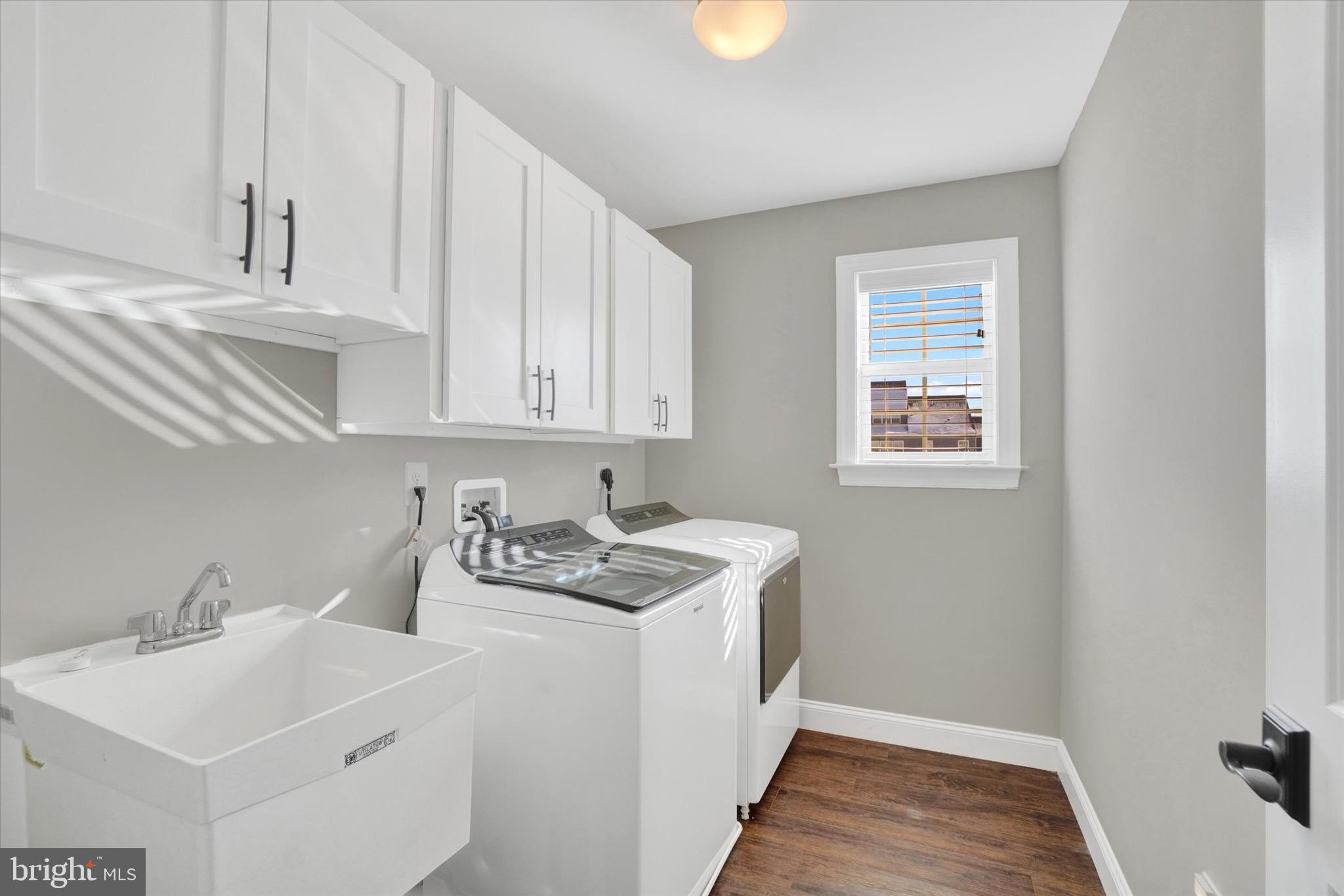 HAMILTON'S OVERLOOK - Residential