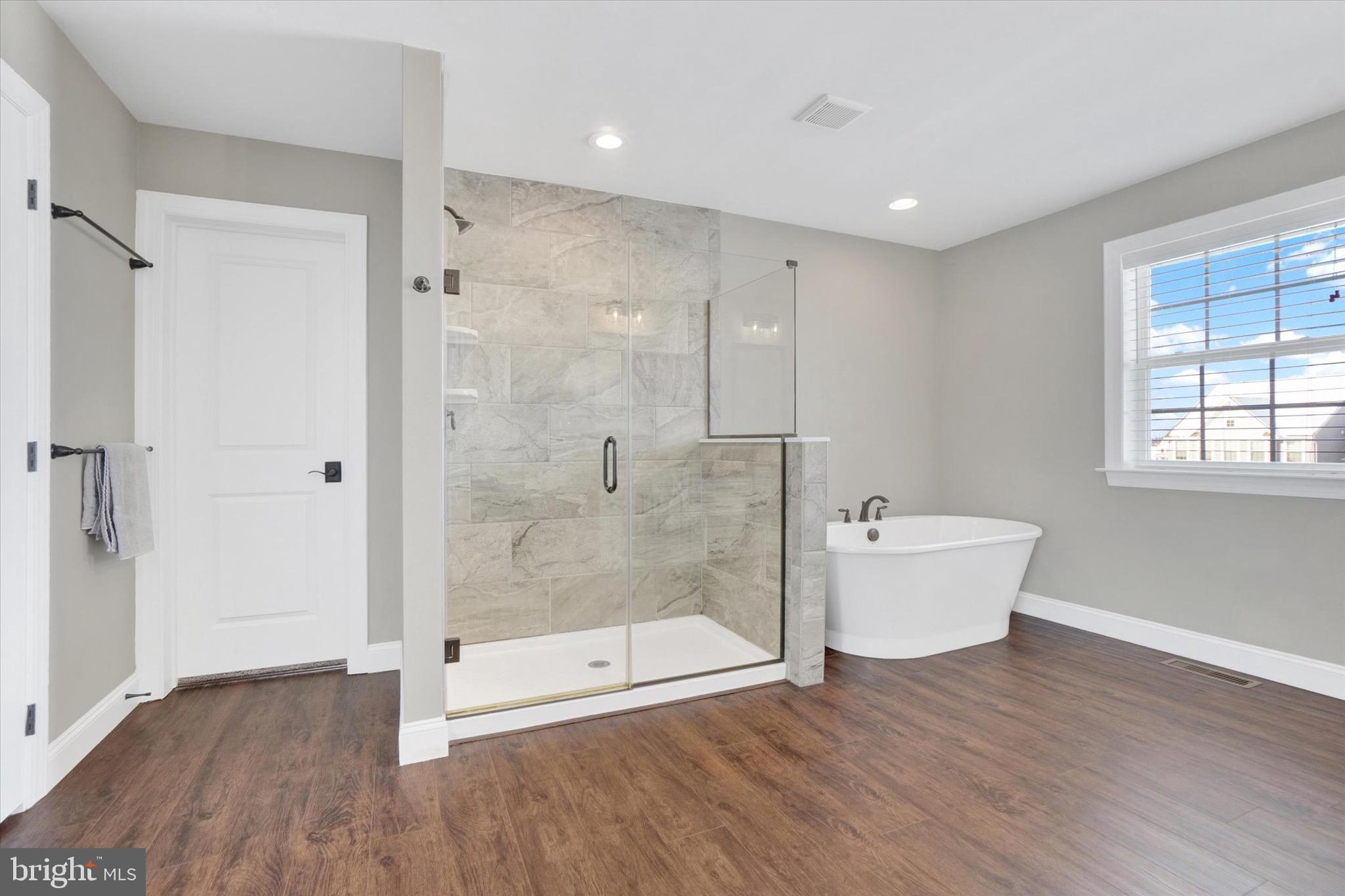 HAMILTON'S OVERLOOK - Residential