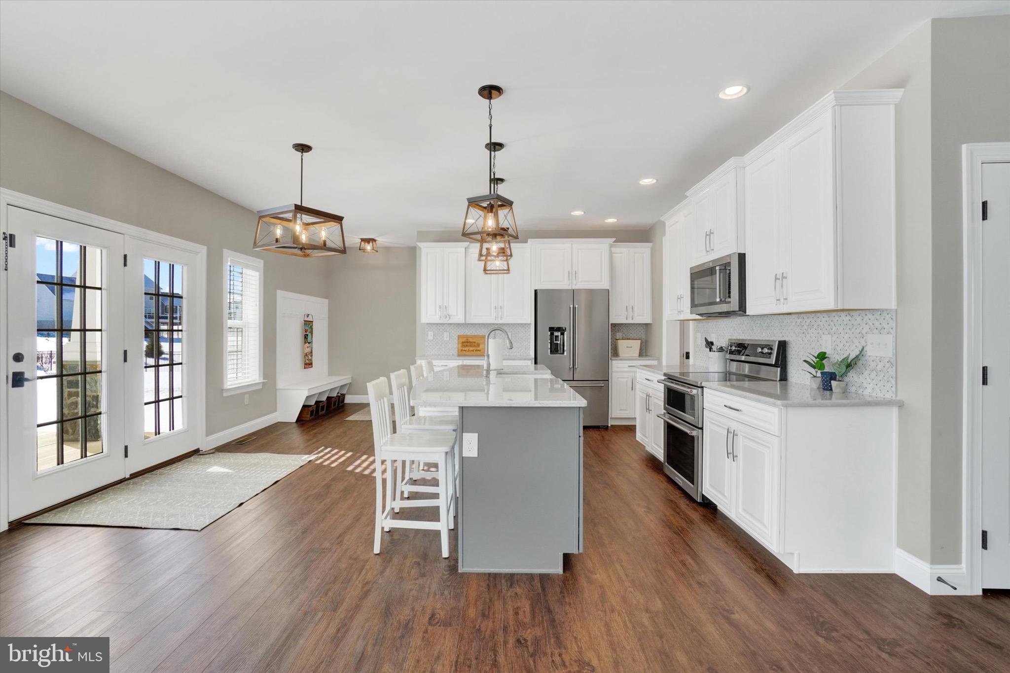 HAMILTON'S OVERLOOK - Residential