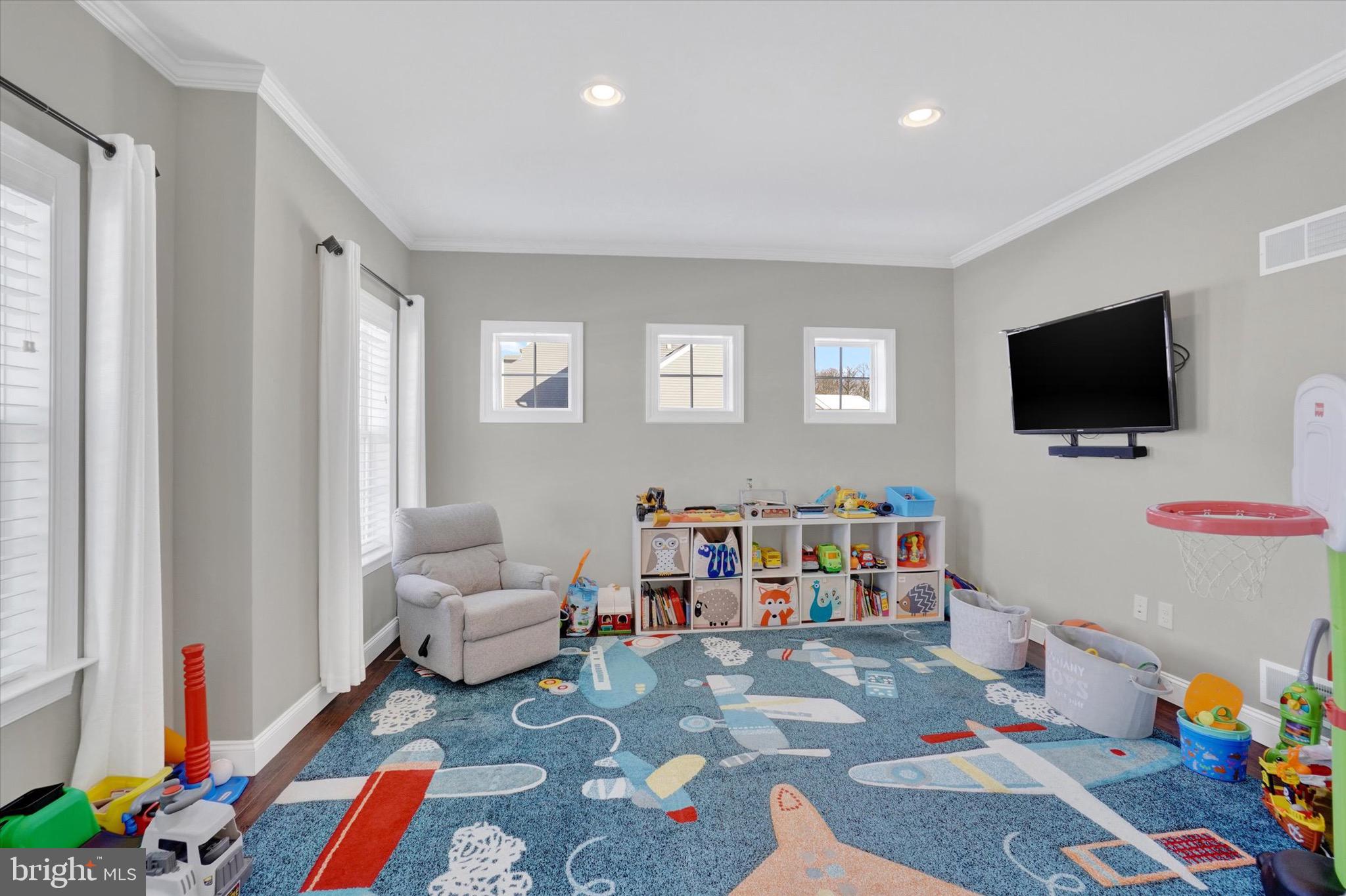 HAMILTON'S OVERLOOK - Residential