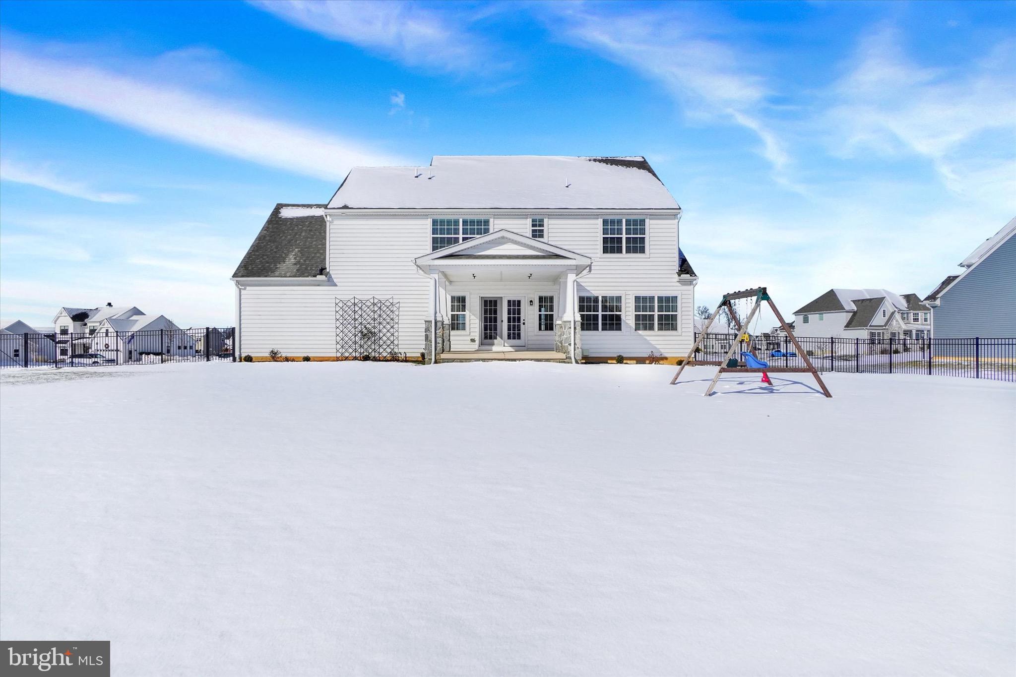 HAMILTON'S OVERLOOK - Residential