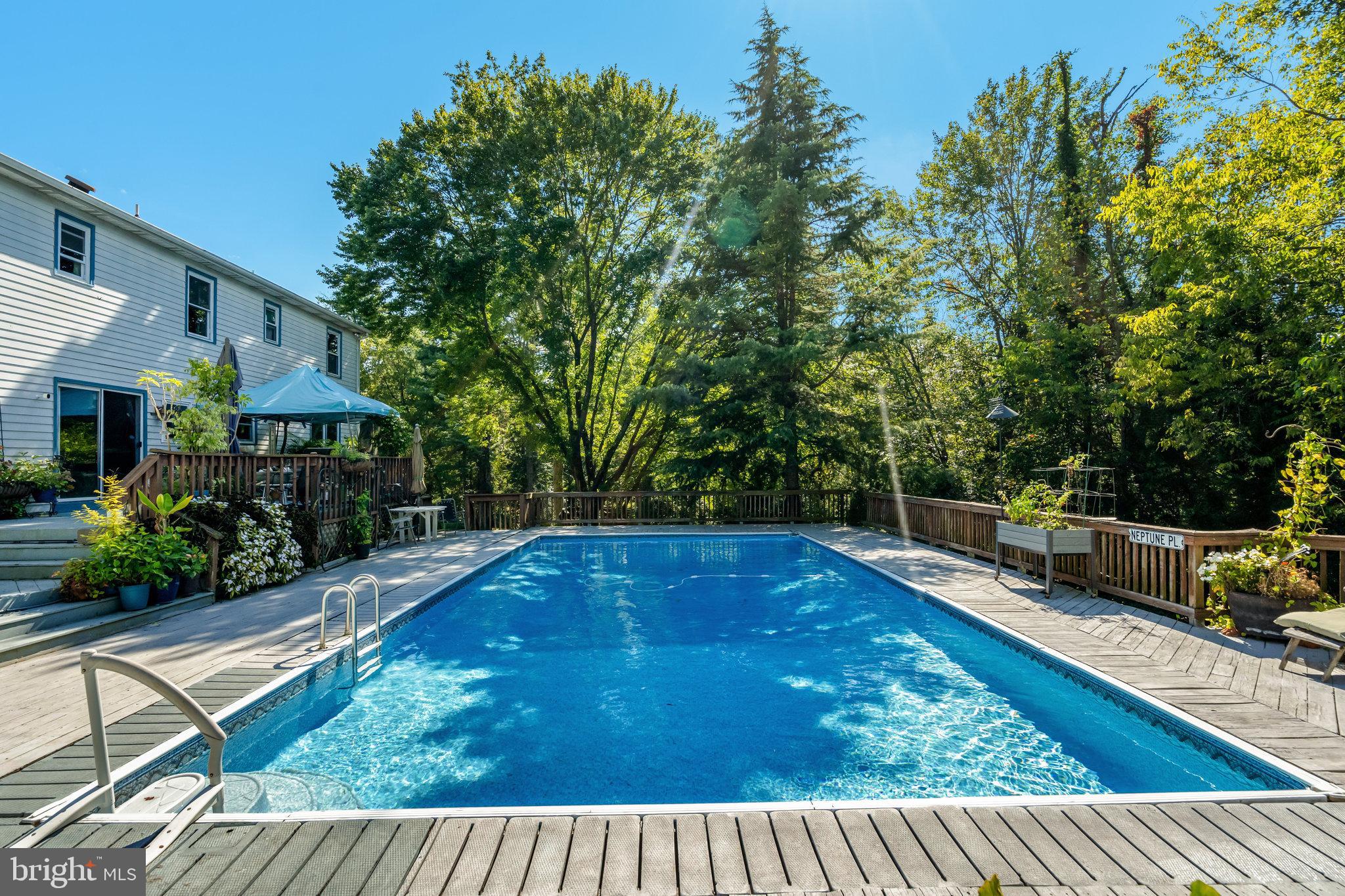 MOSBY WOODS - Residential