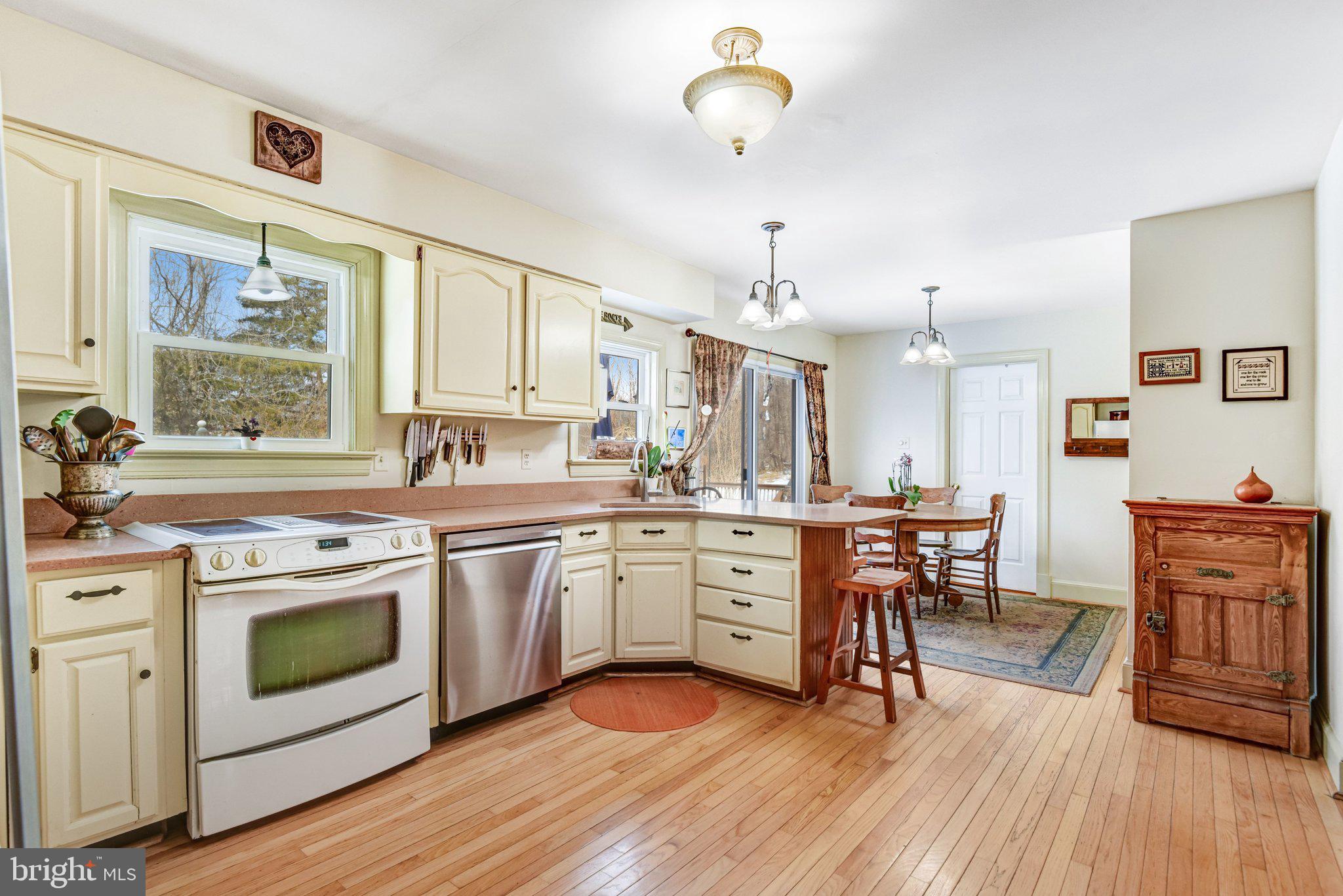 MOSBY WOODS - Residential