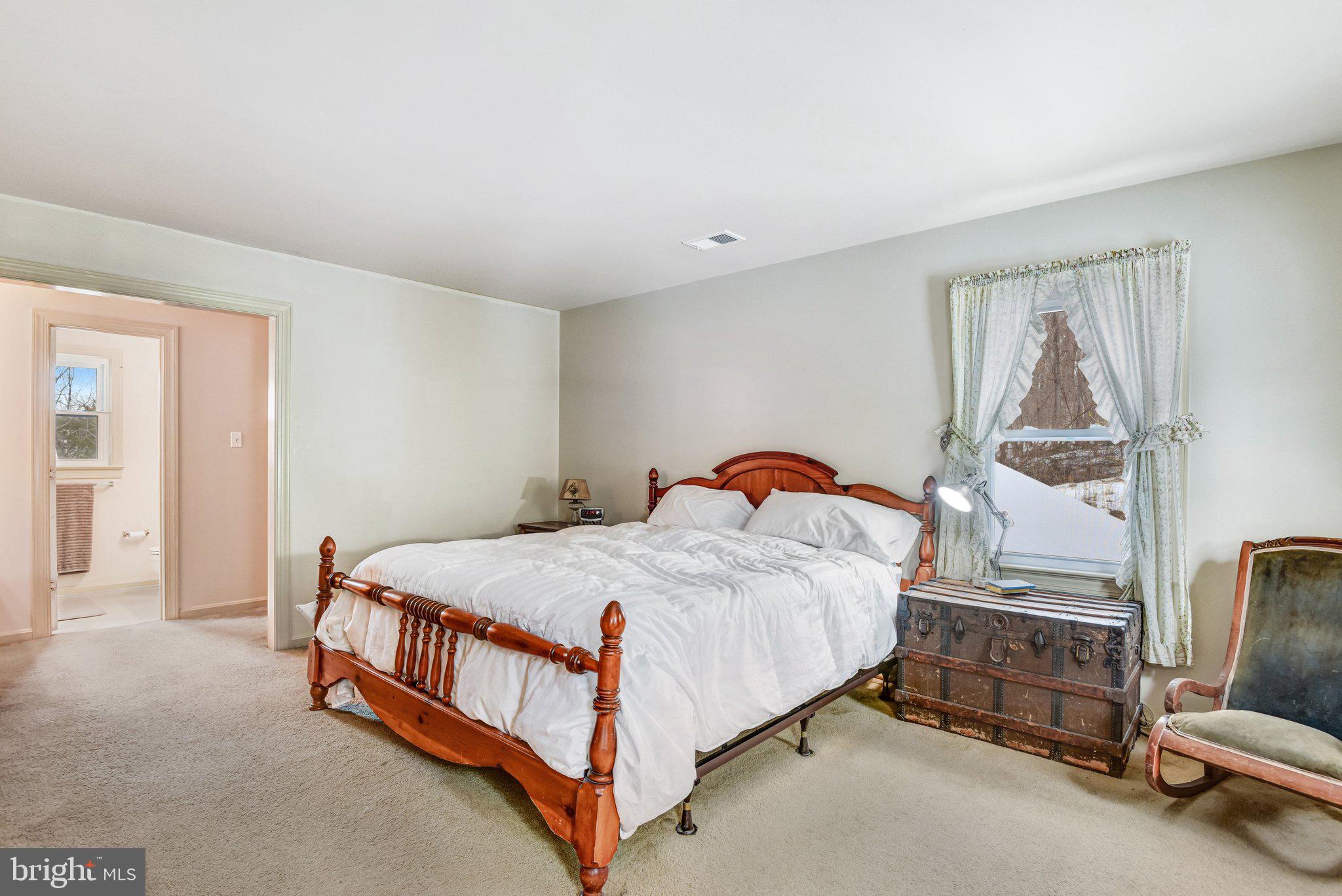 MOSBY WOODS - Residential