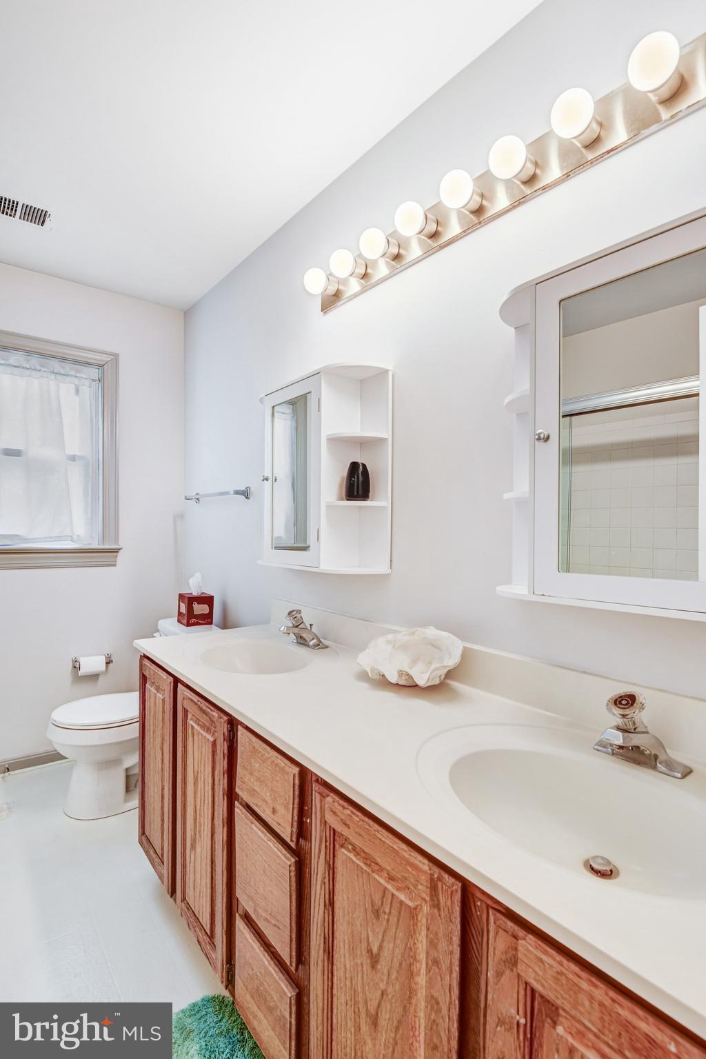 MOSBY WOODS - Residential