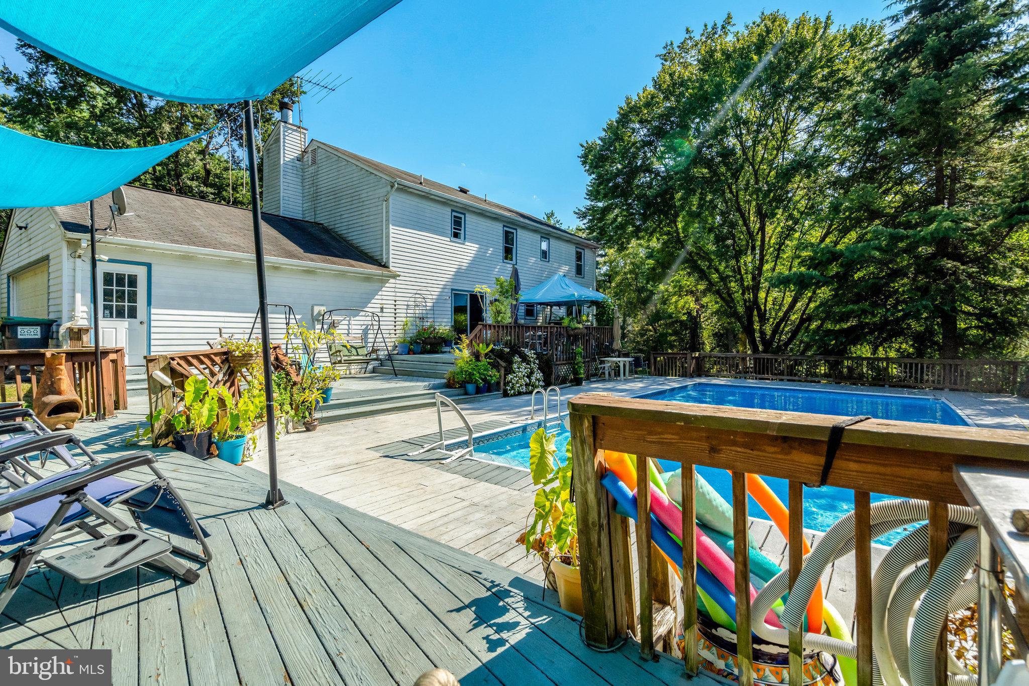 MOSBY WOODS - Residential