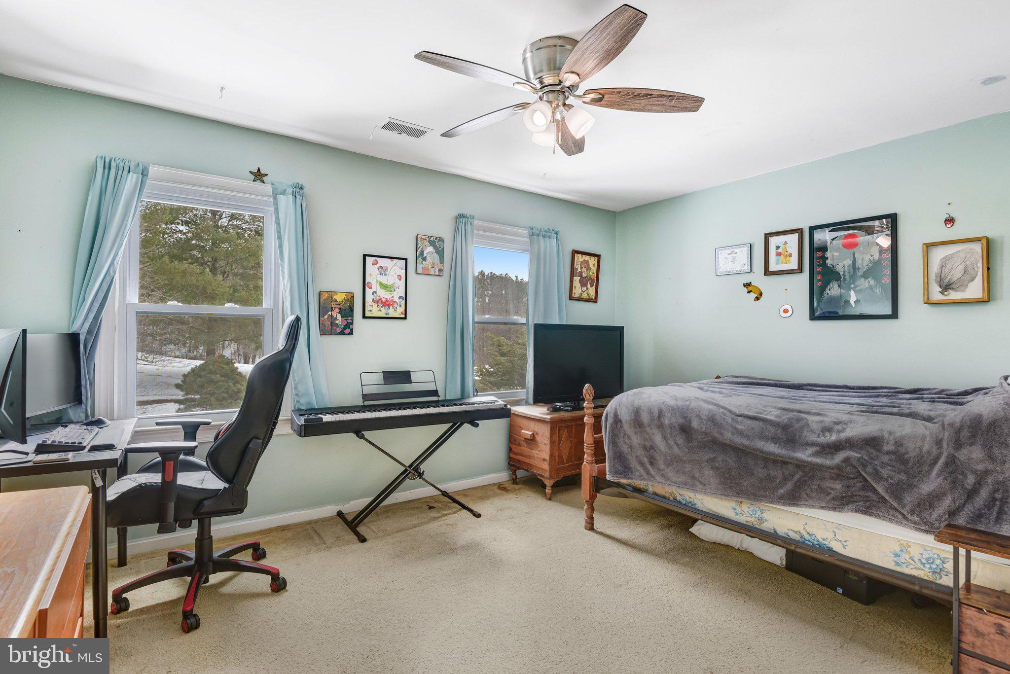 MOSBY WOODS - Residential