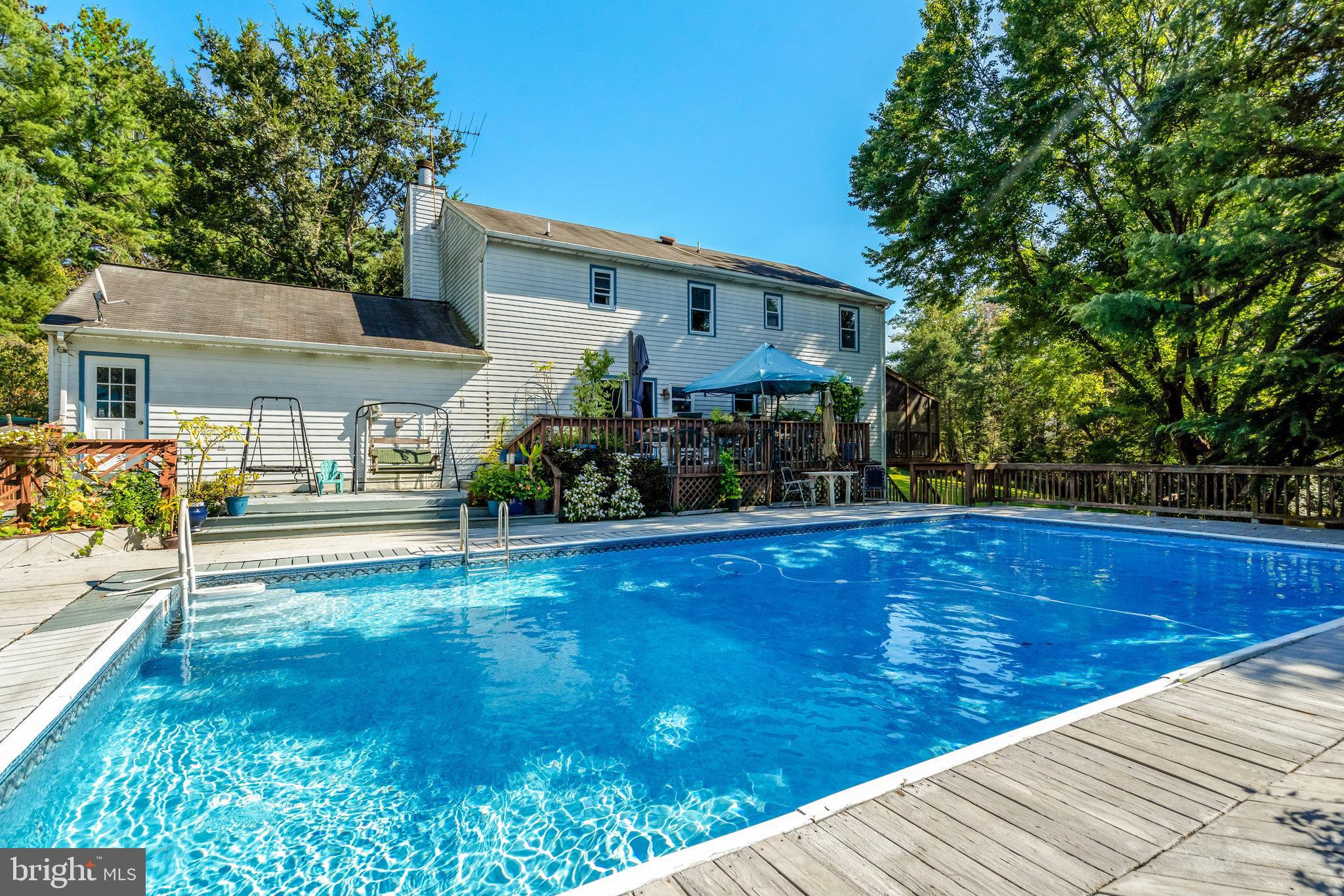 MOSBY WOODS - Residential