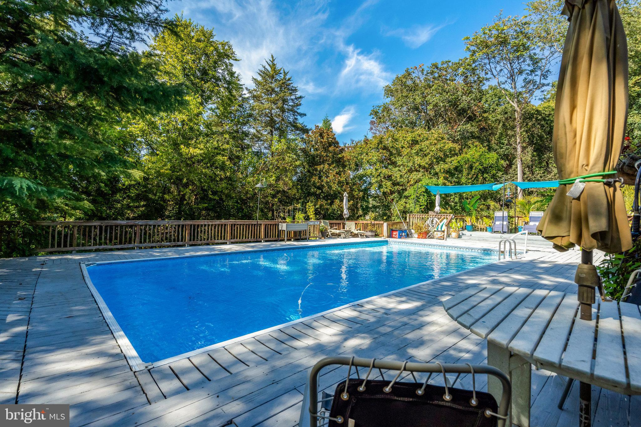 MOSBY WOODS - Residential