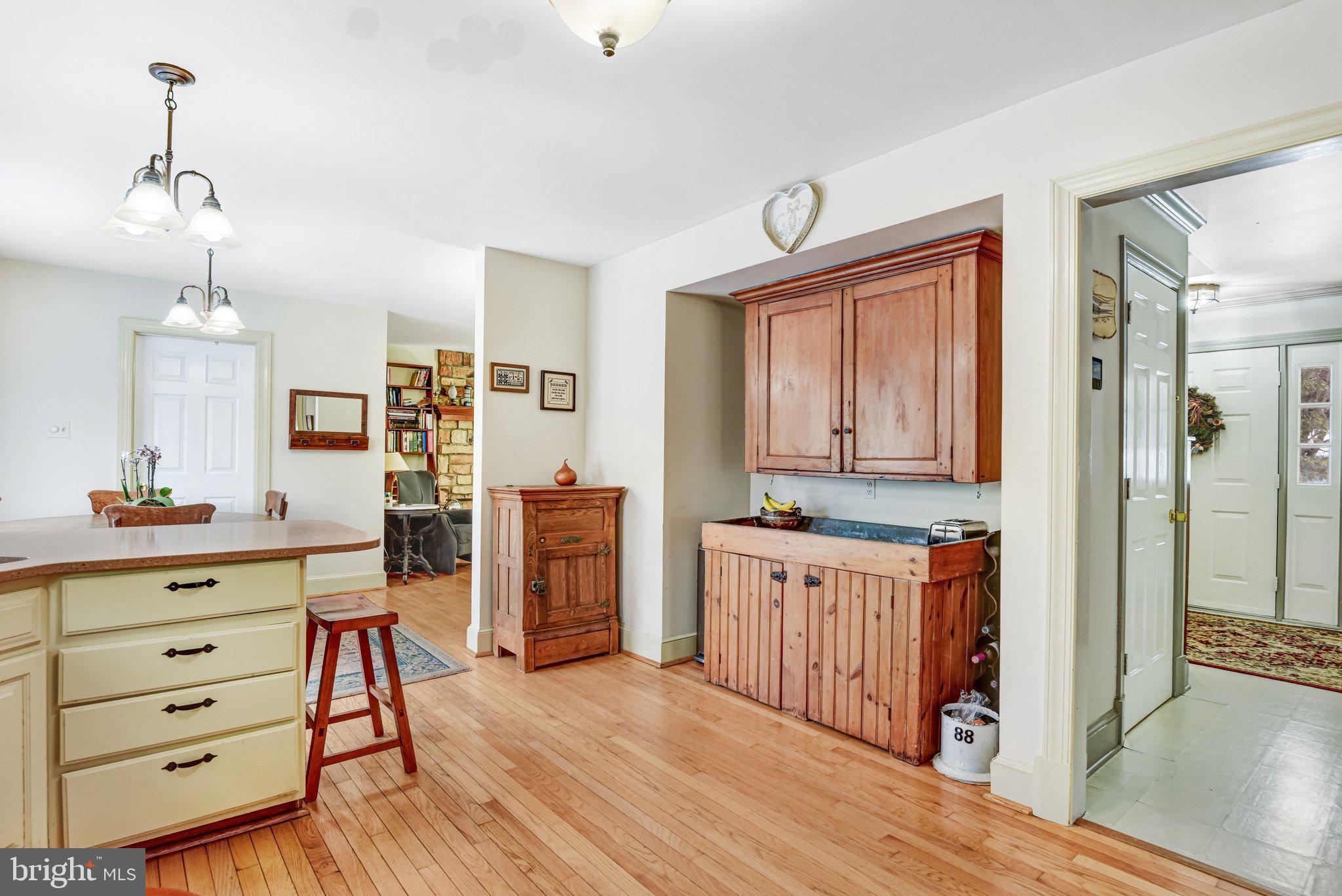 MOSBY WOODS - Residential