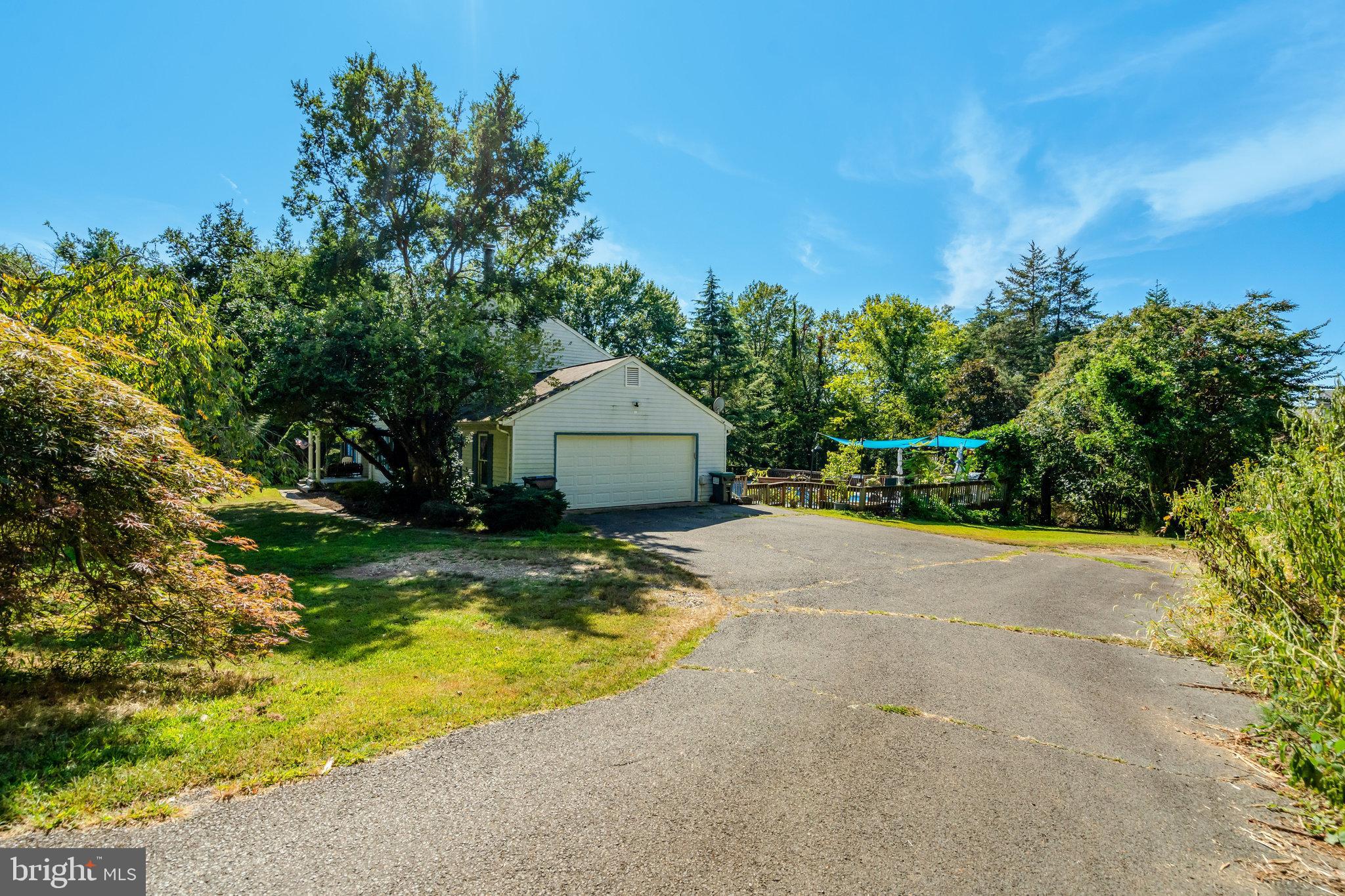 MOSBY WOODS - Residential