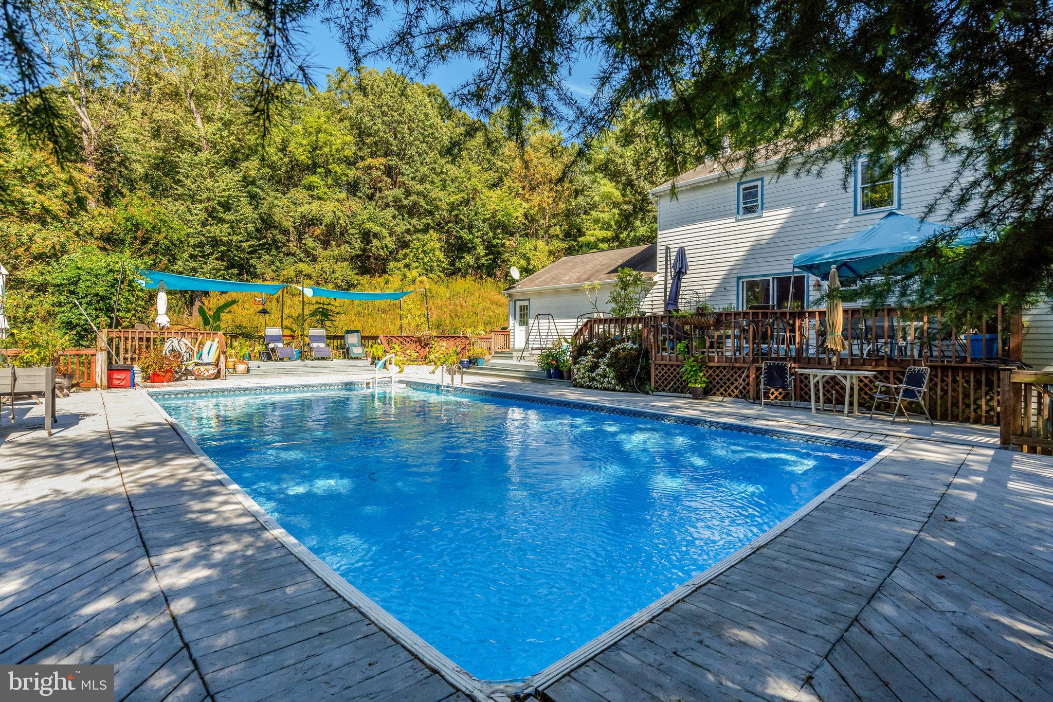 MOSBY WOODS - Residential