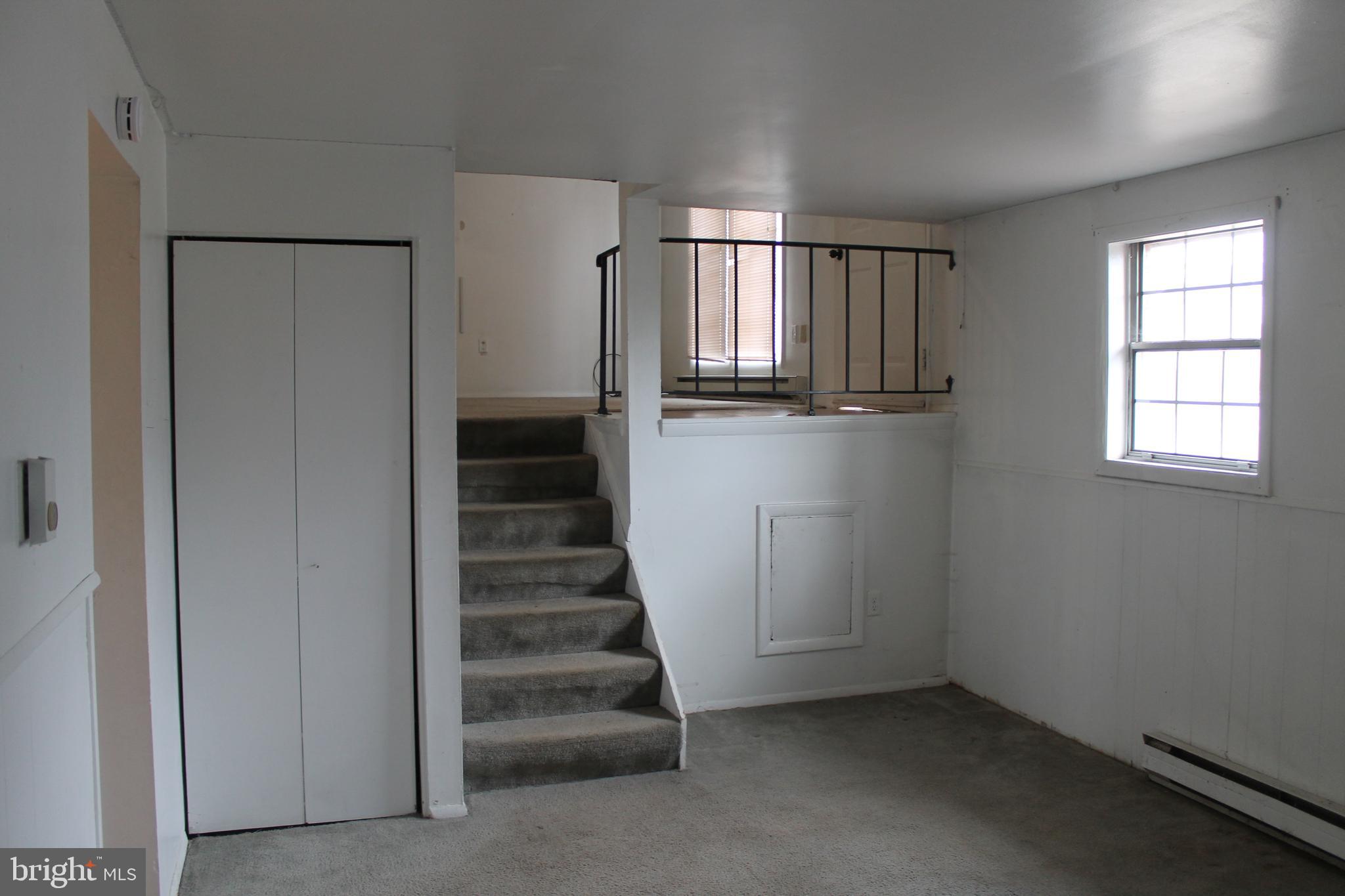 VILLAGE PARK - Residential