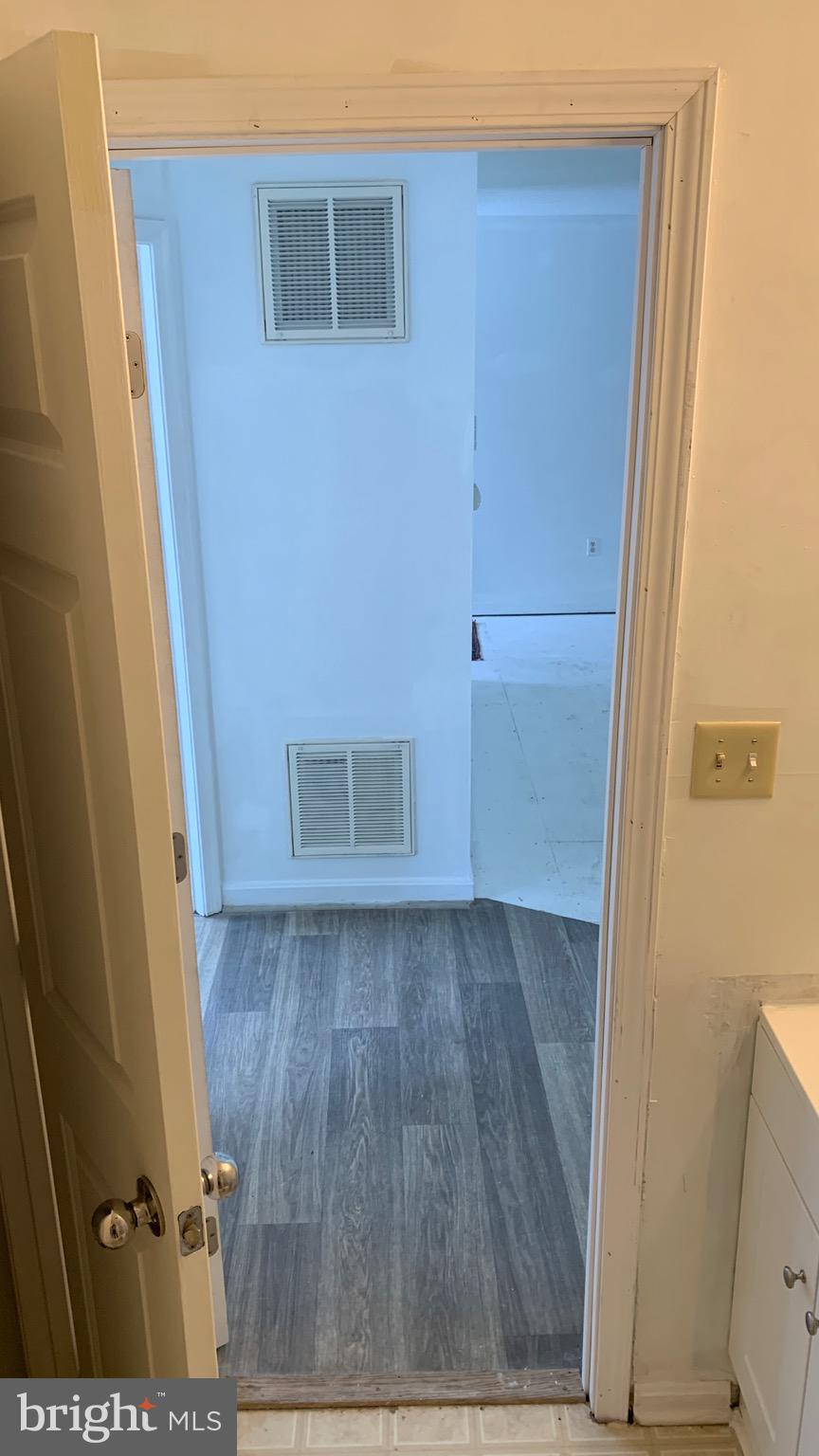 JEFFERSON VILLAGE - Residential