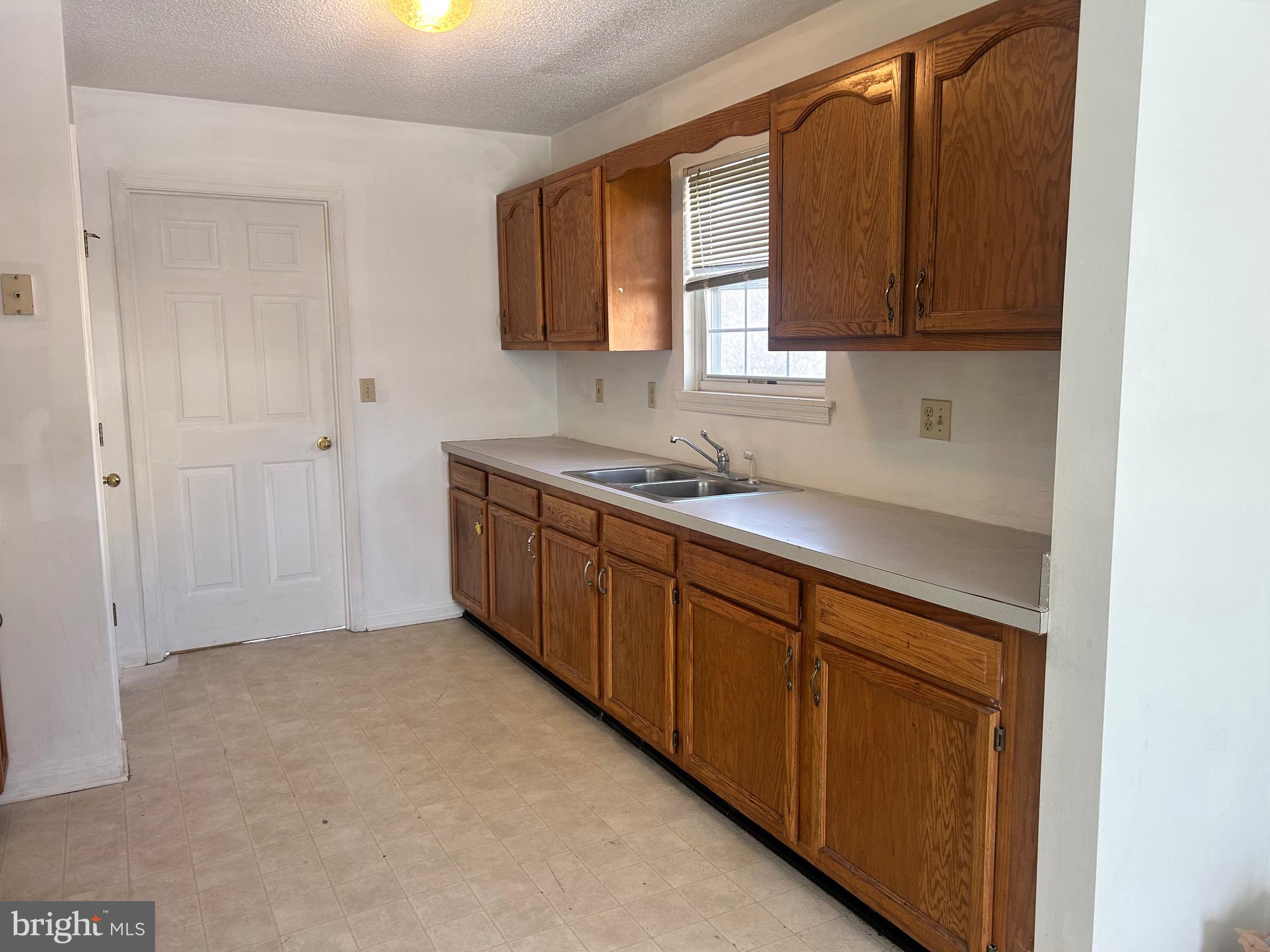 JEFFERSON VILLAGE - Residential