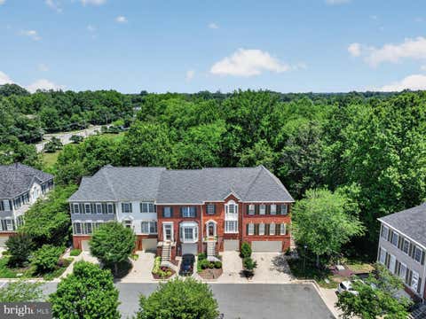 Townhouse For Sale - 144 Riverton Place<br/> EDGEWATER, MD 21037