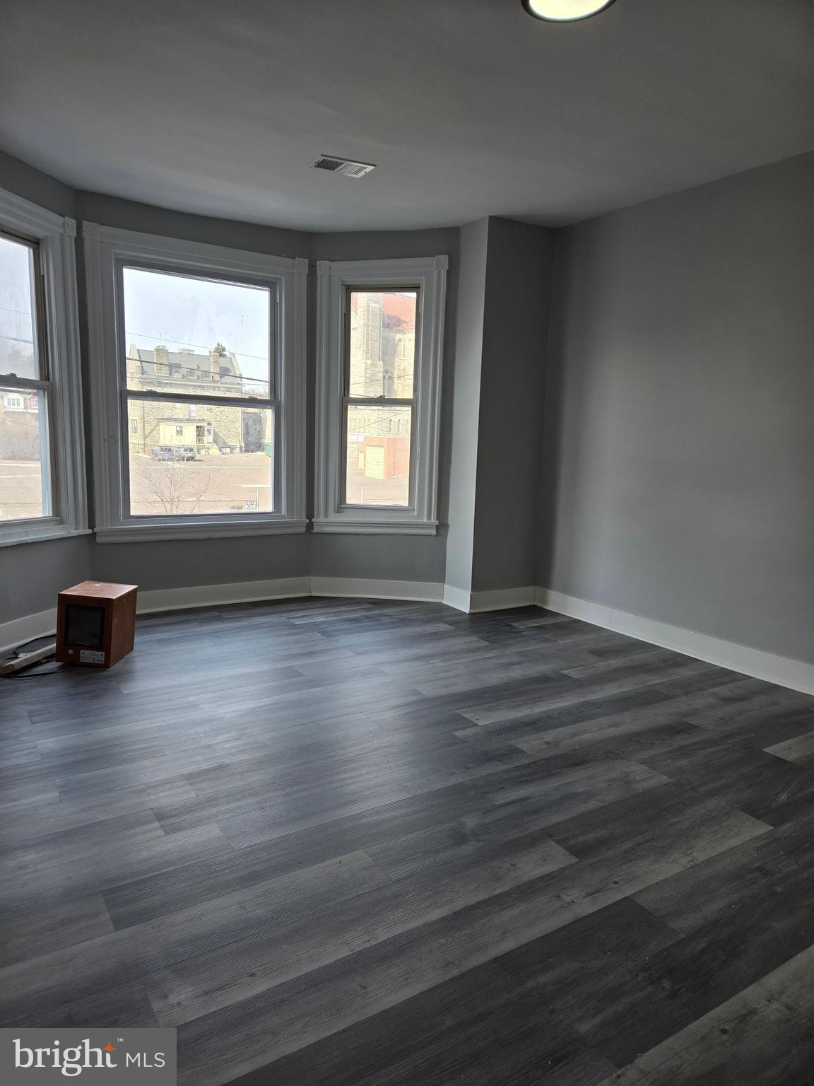 GERMANTOWN - Residential