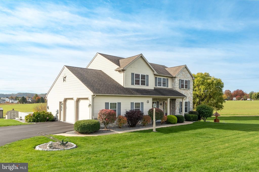 Photo of 223 ROCK POINT RD, MARIETTA, PA 17547 (MLS # PALA2030208)