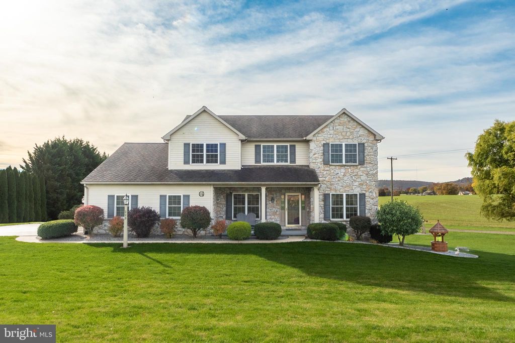 Photo of 223 ROCK POINT RD, MARIETTA, PA 17547 (MLS # PALA2030208)